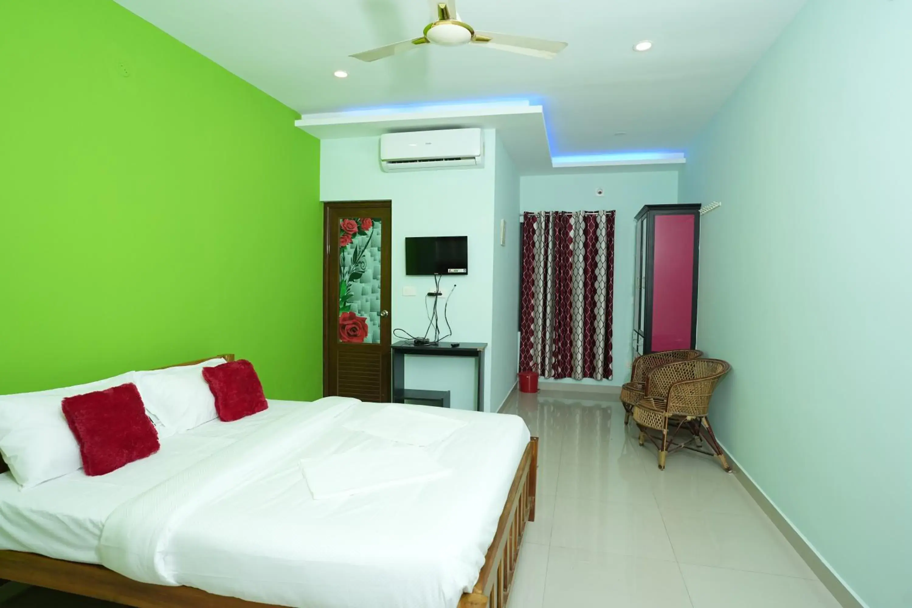 Bed in Lakeway Resorts Bed in Lakeway Resorts