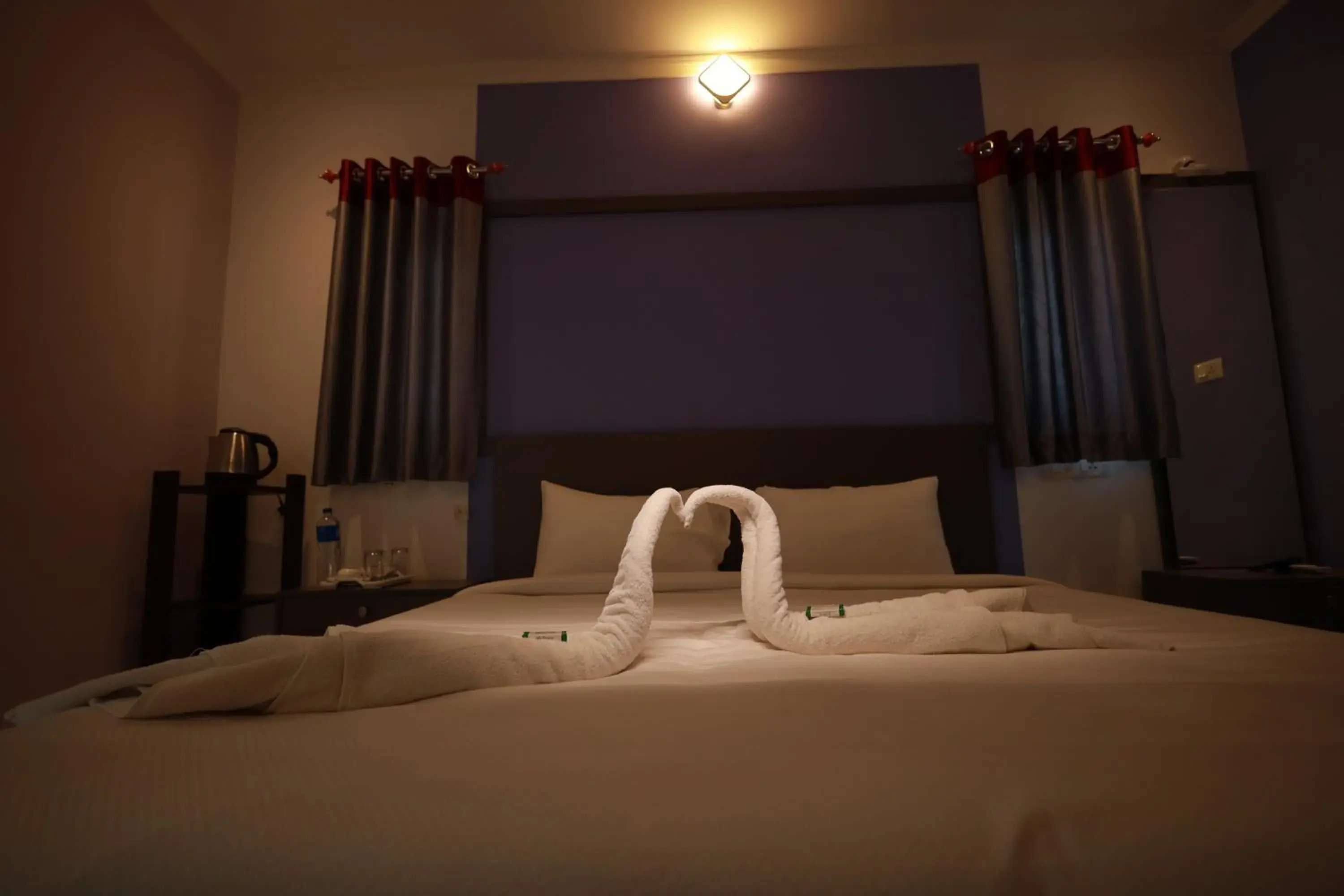 Bed in Lakeway Resorts Bed in Lakeway Resorts