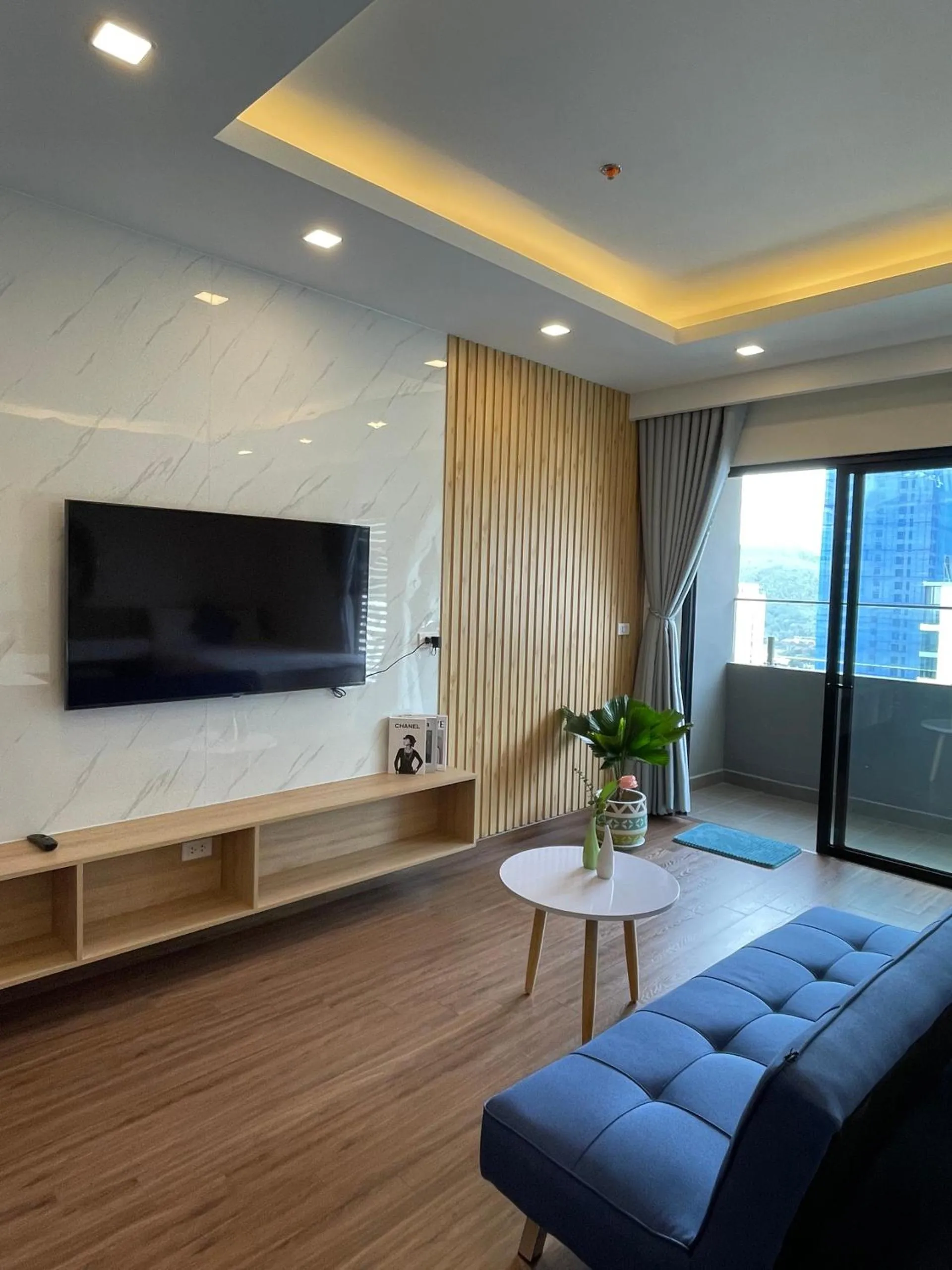 Communal lounge/ TV room in Tony Apartment -FLC Sea Tower Quy Nhon