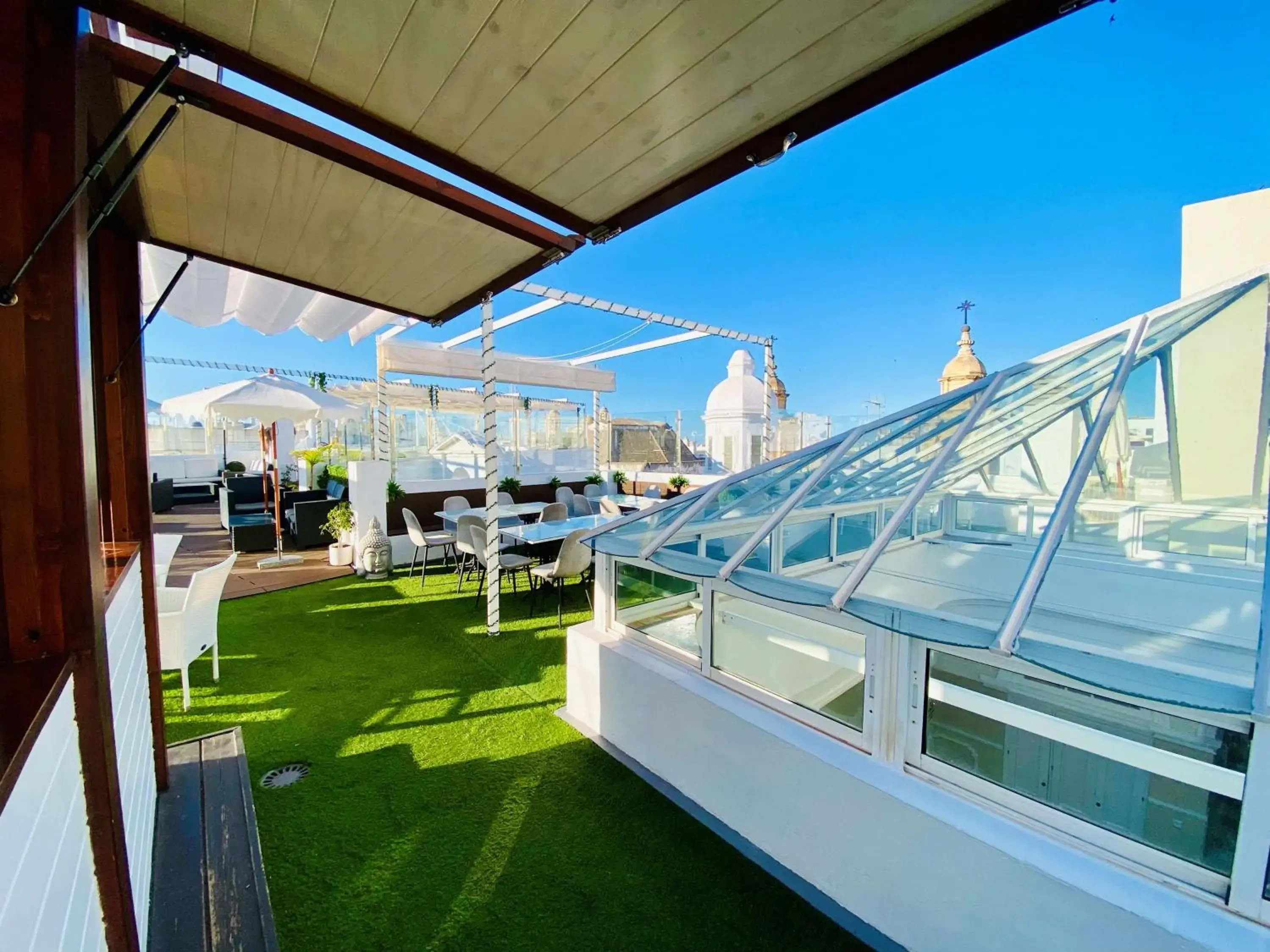 Lounge or bar in Hotel Boutique Las Cortes De Cádiz Lounge or bar in Hotel Boutique Las Cortes De Cádiz