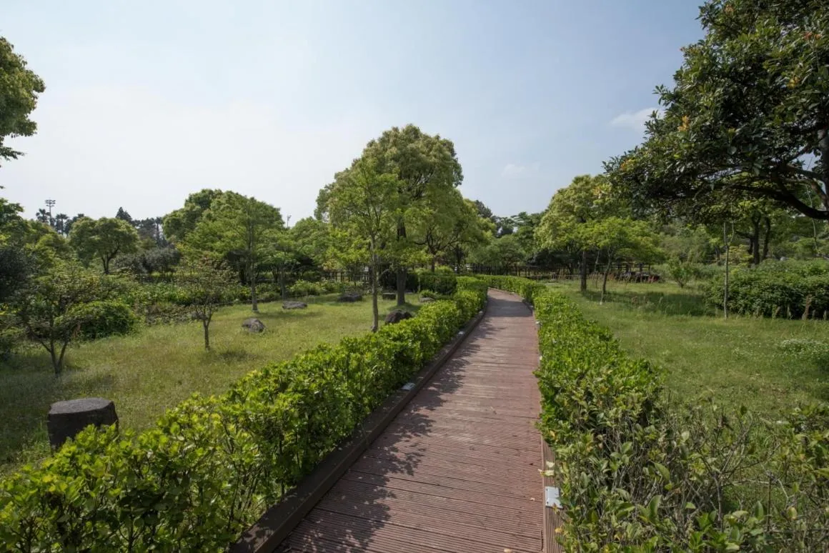 Nearby landmark in Hotel The Grang Seogwipo