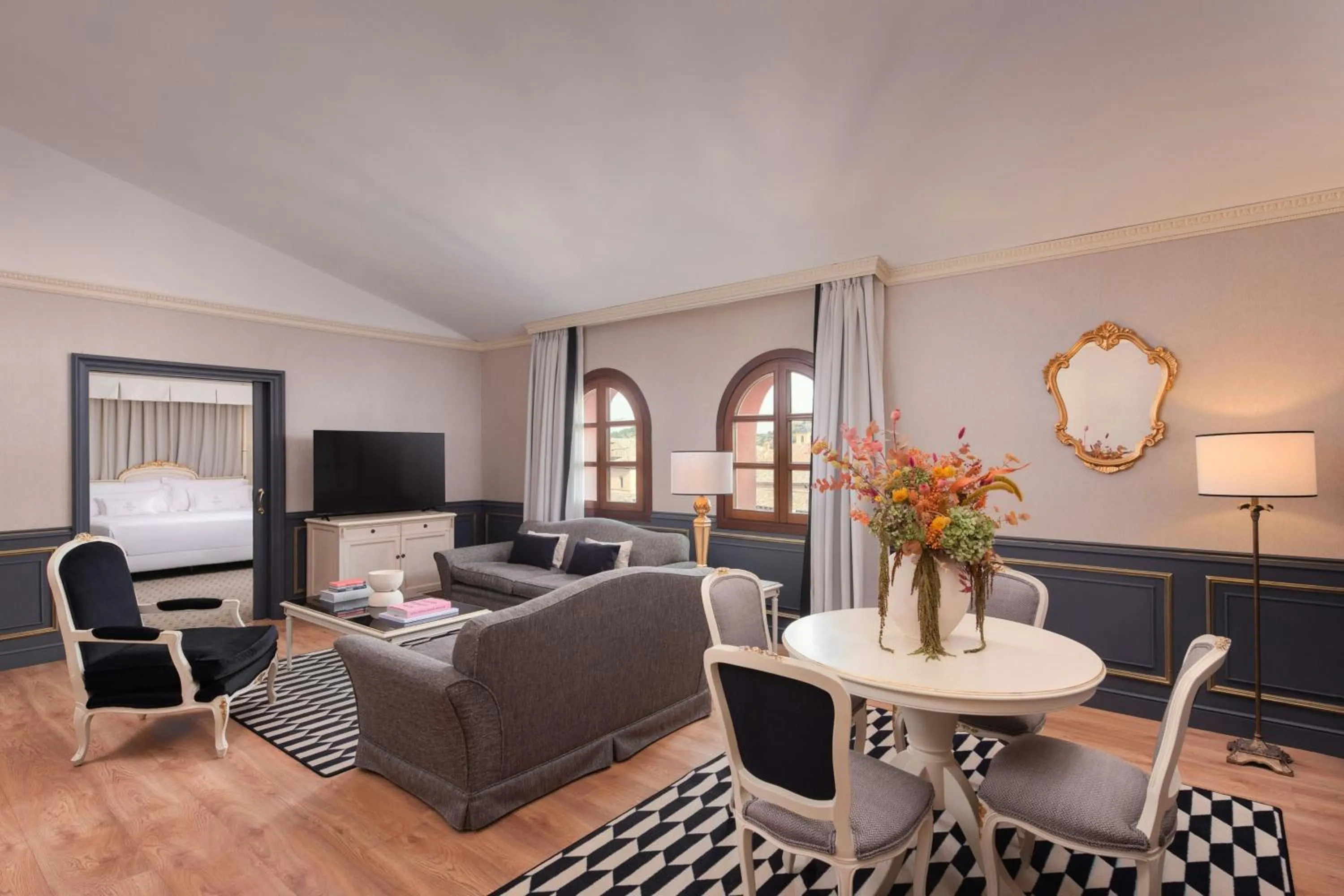 Photo of the whole room in Eugenia de Montijo, Autograph Collection