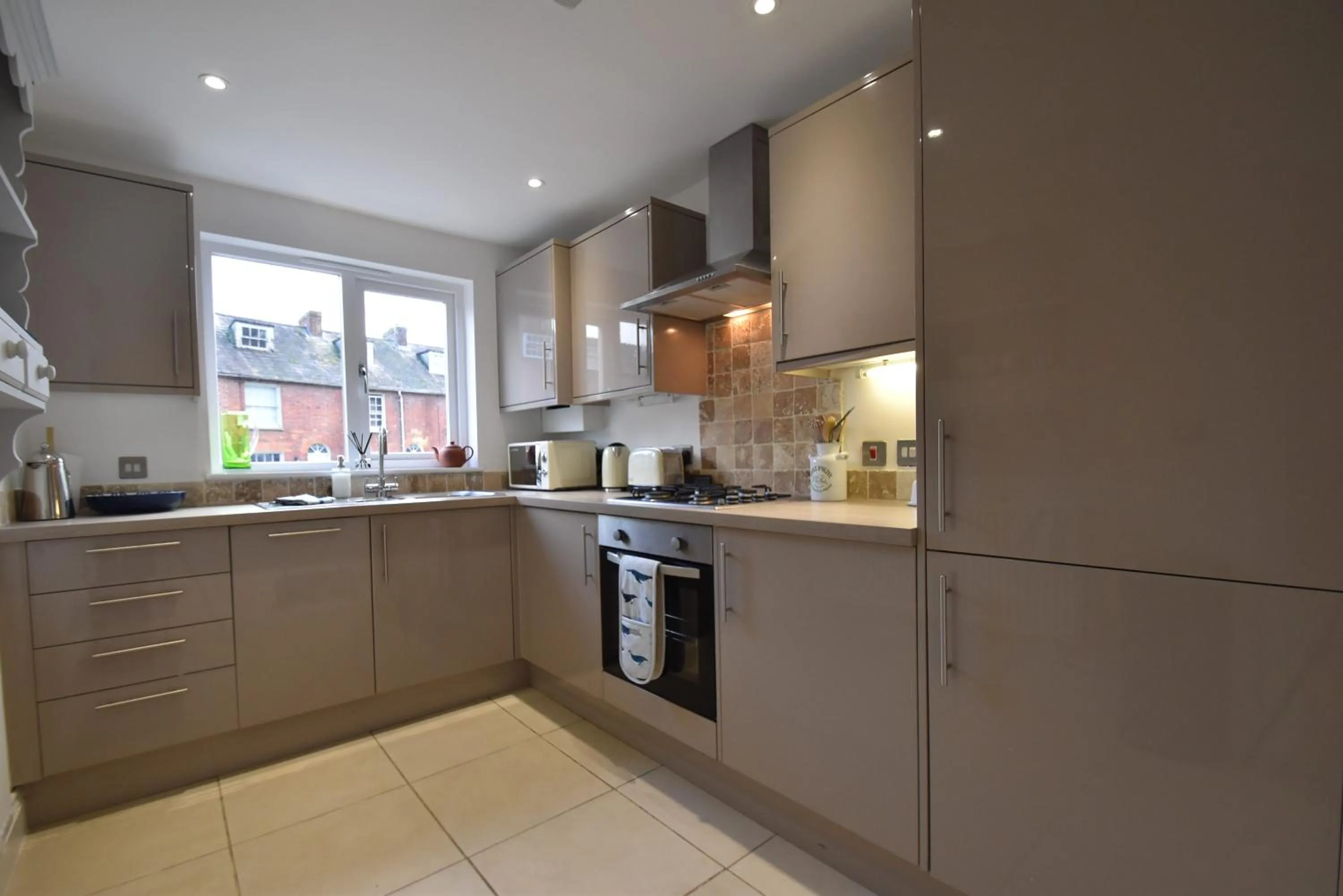 Kitchen or kitchenette in Southbank