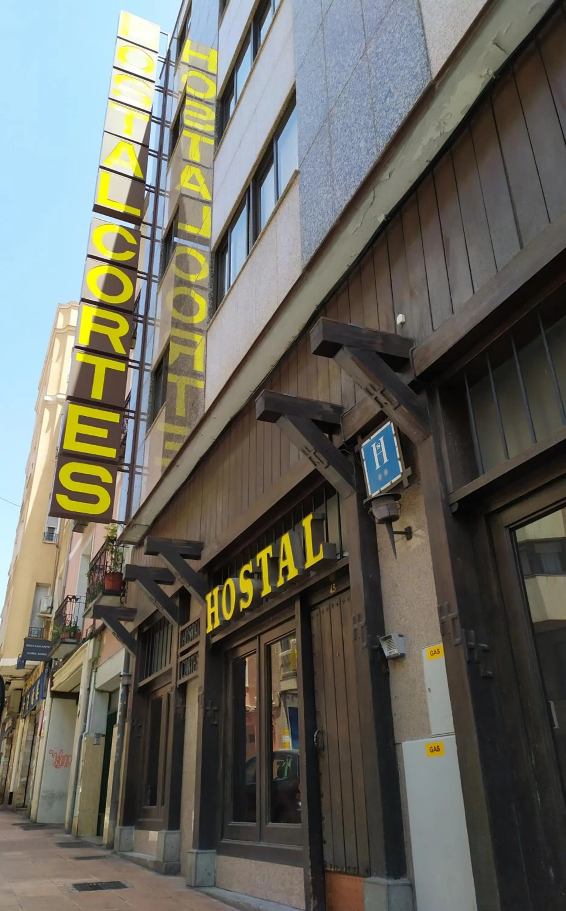 Hostal Cortes