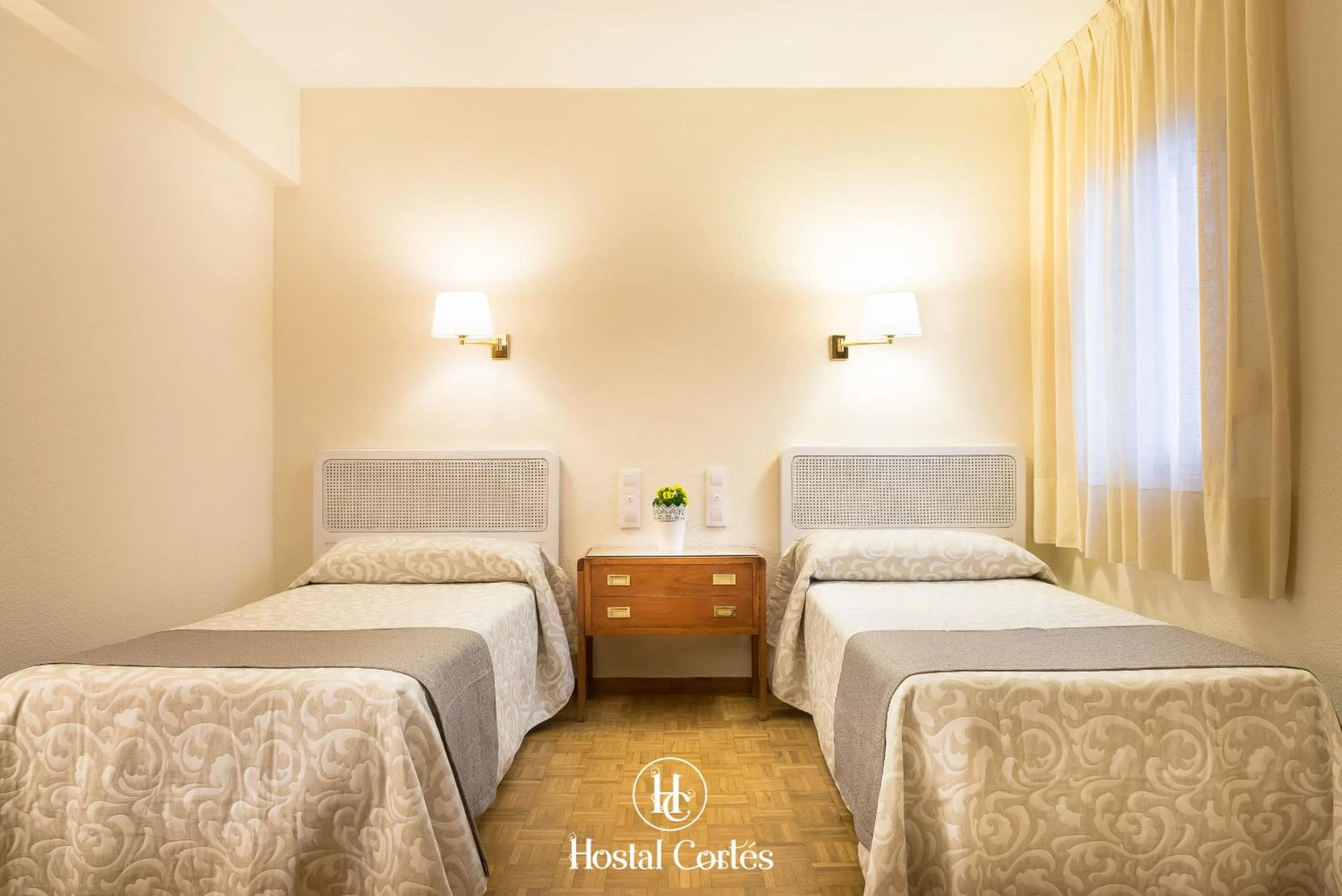 Photo of the whole room, Bed in Hostal Cortes