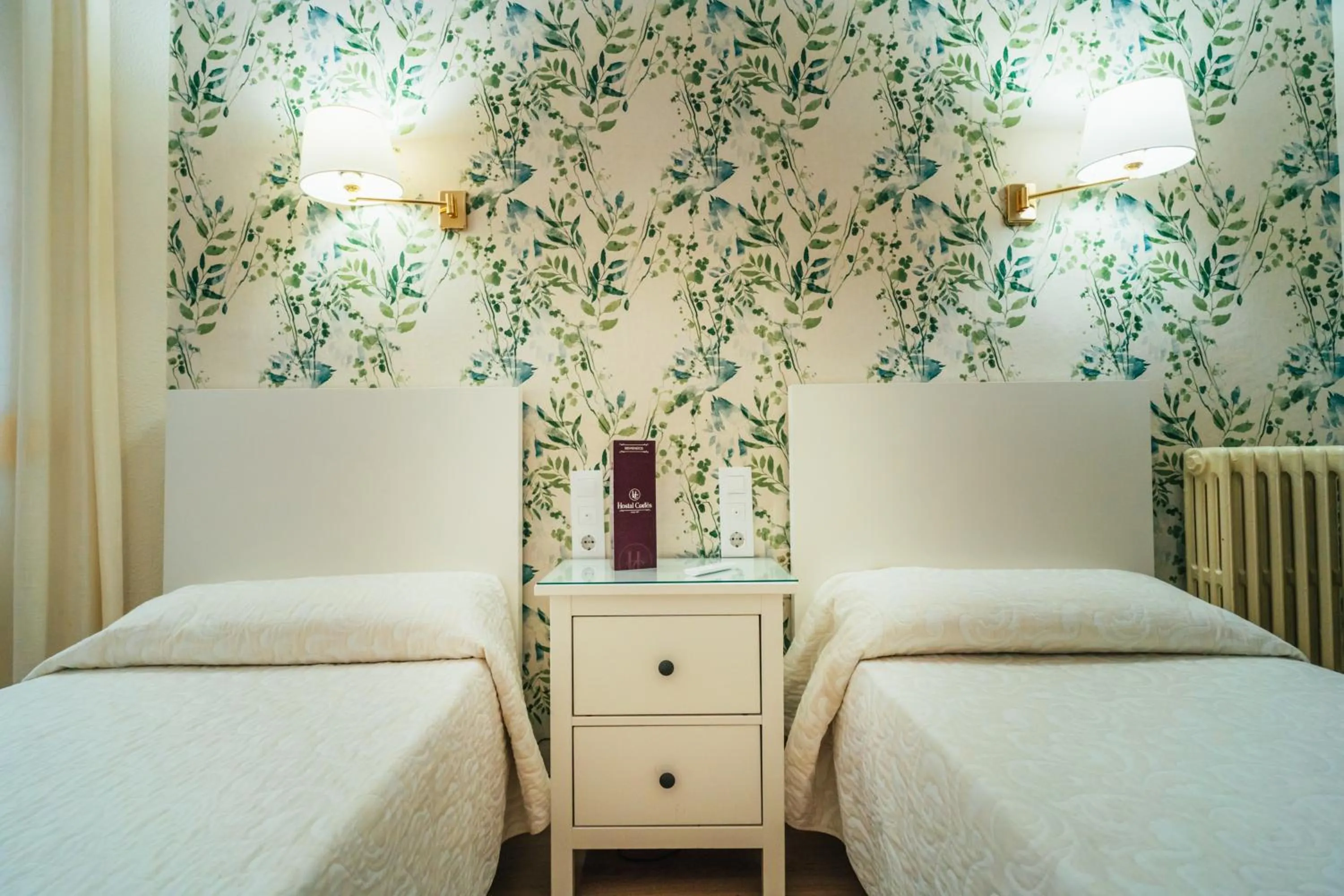 Bedroom, Bed in Hostal Cortés