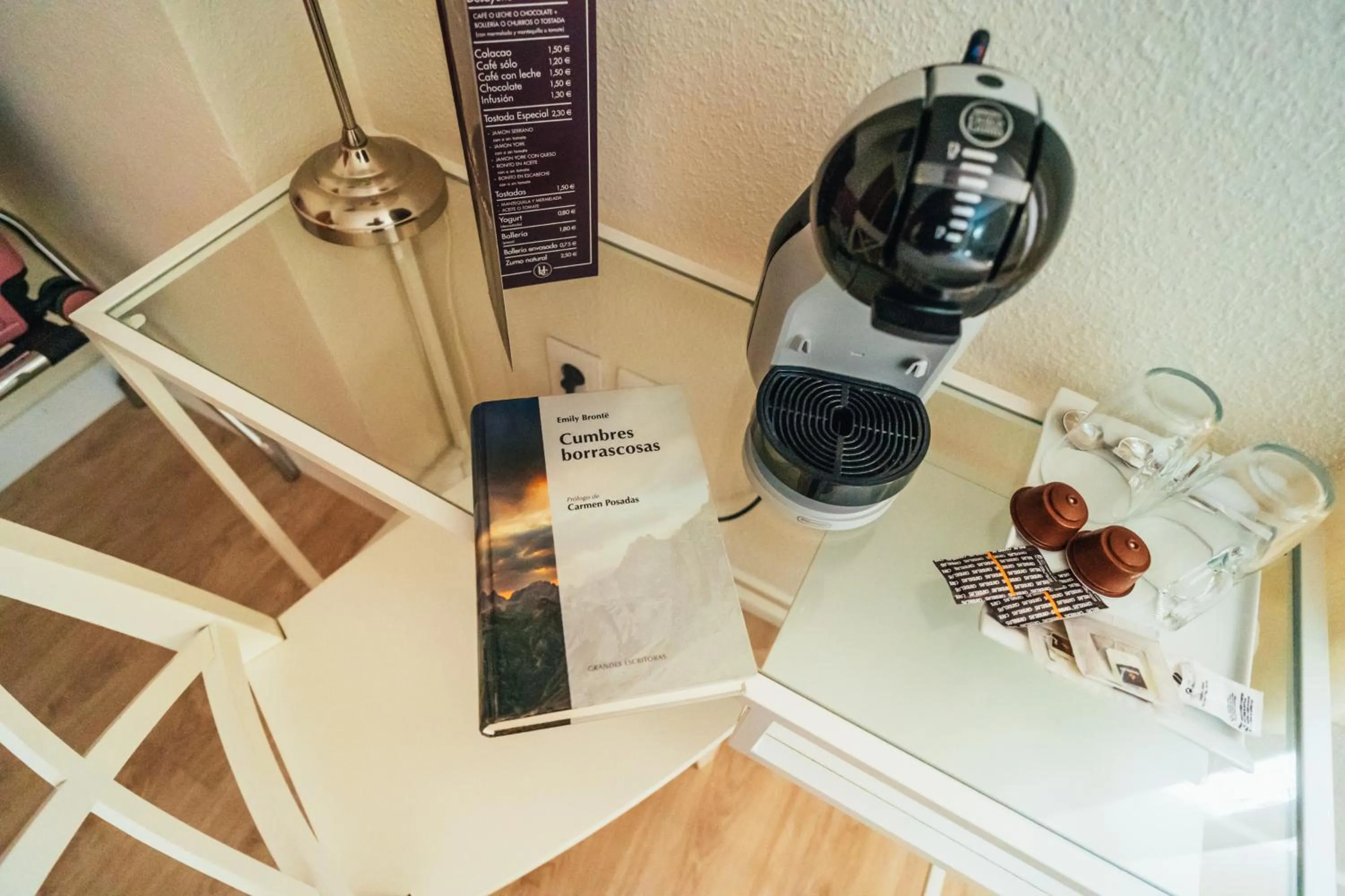 Bedroom in Hostal Cortés