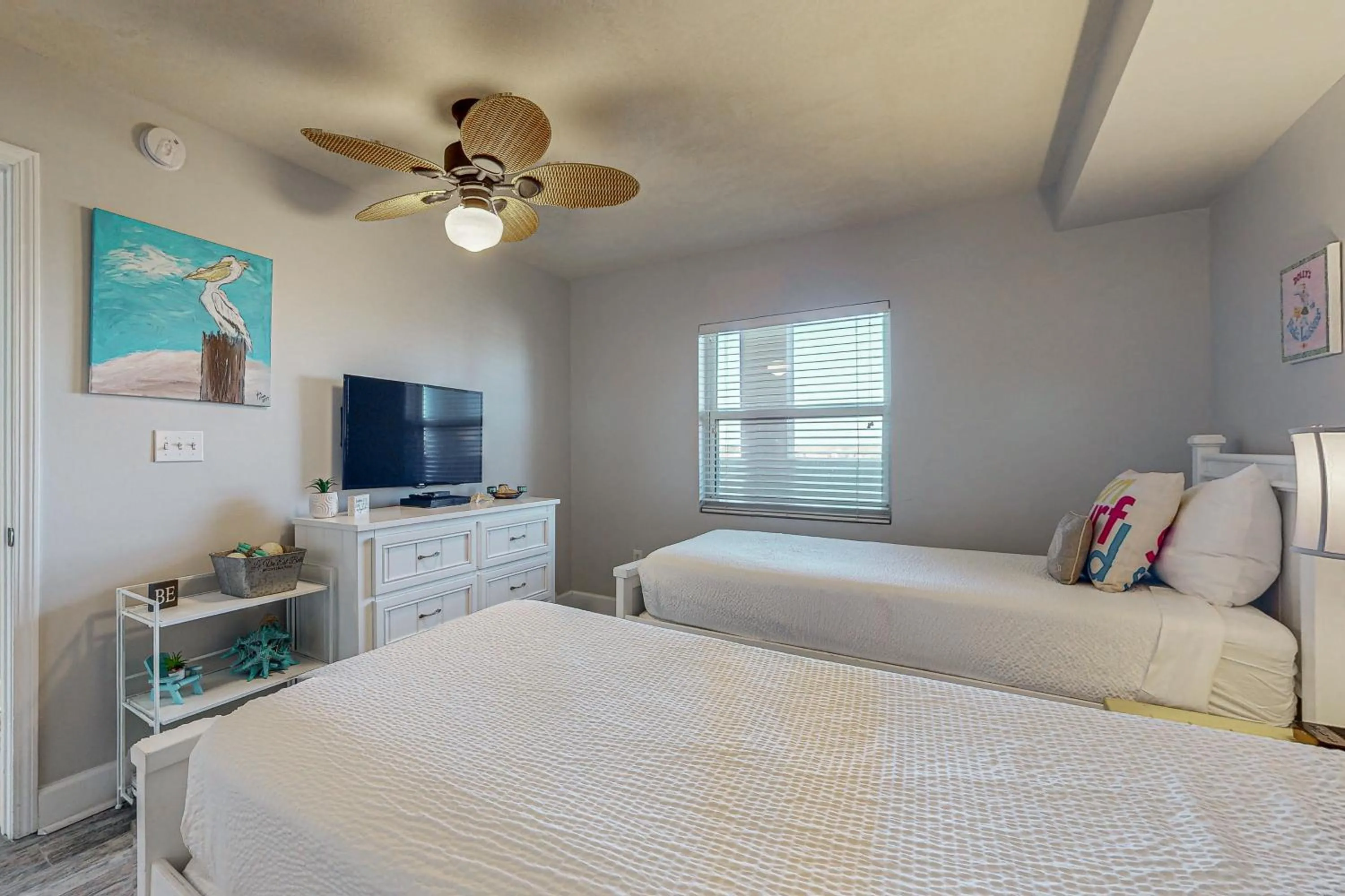 Bed in Pelican Isle Paradise