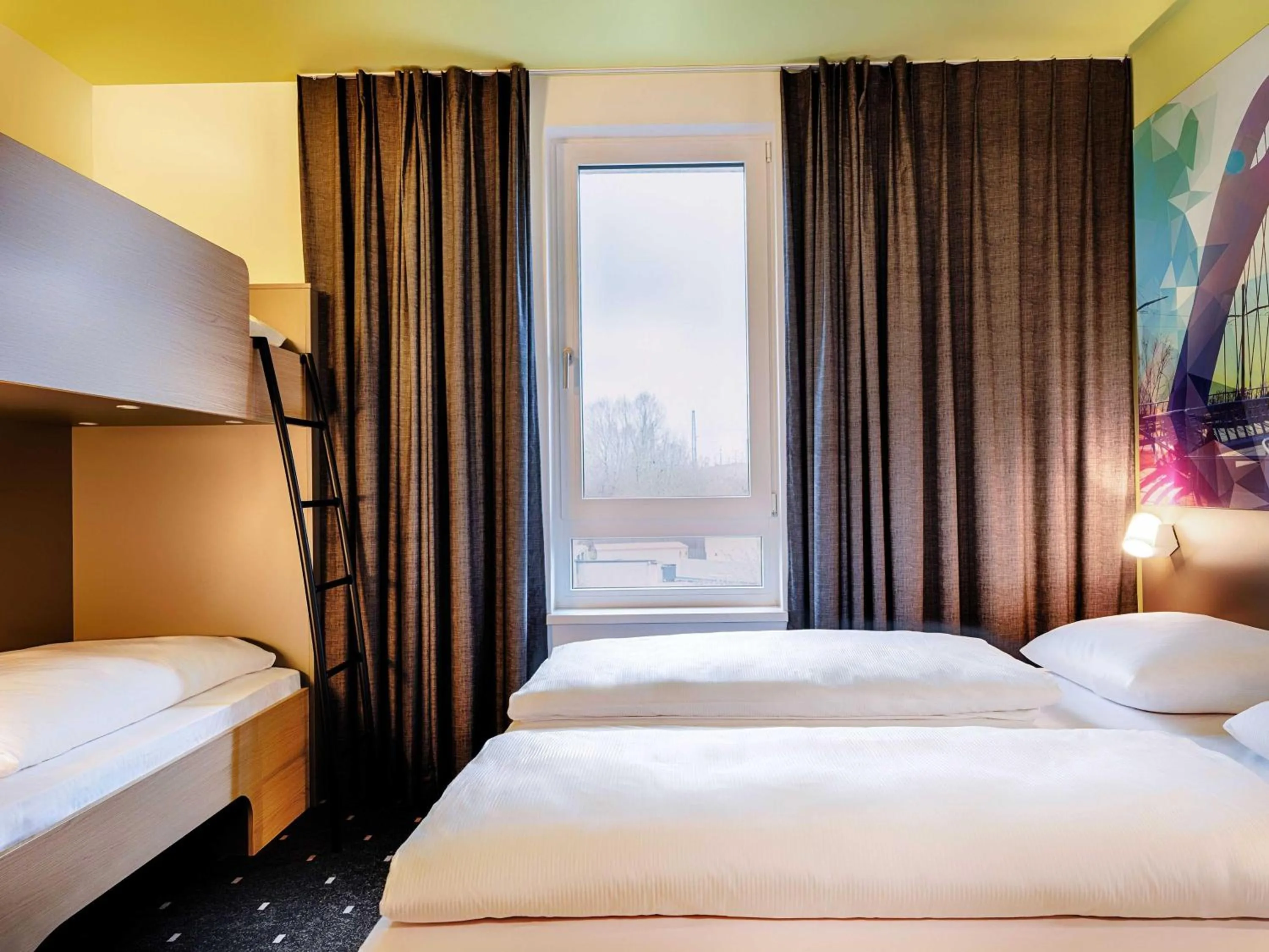 Photo of the whole room, Bed in B&B Hotel Kehl