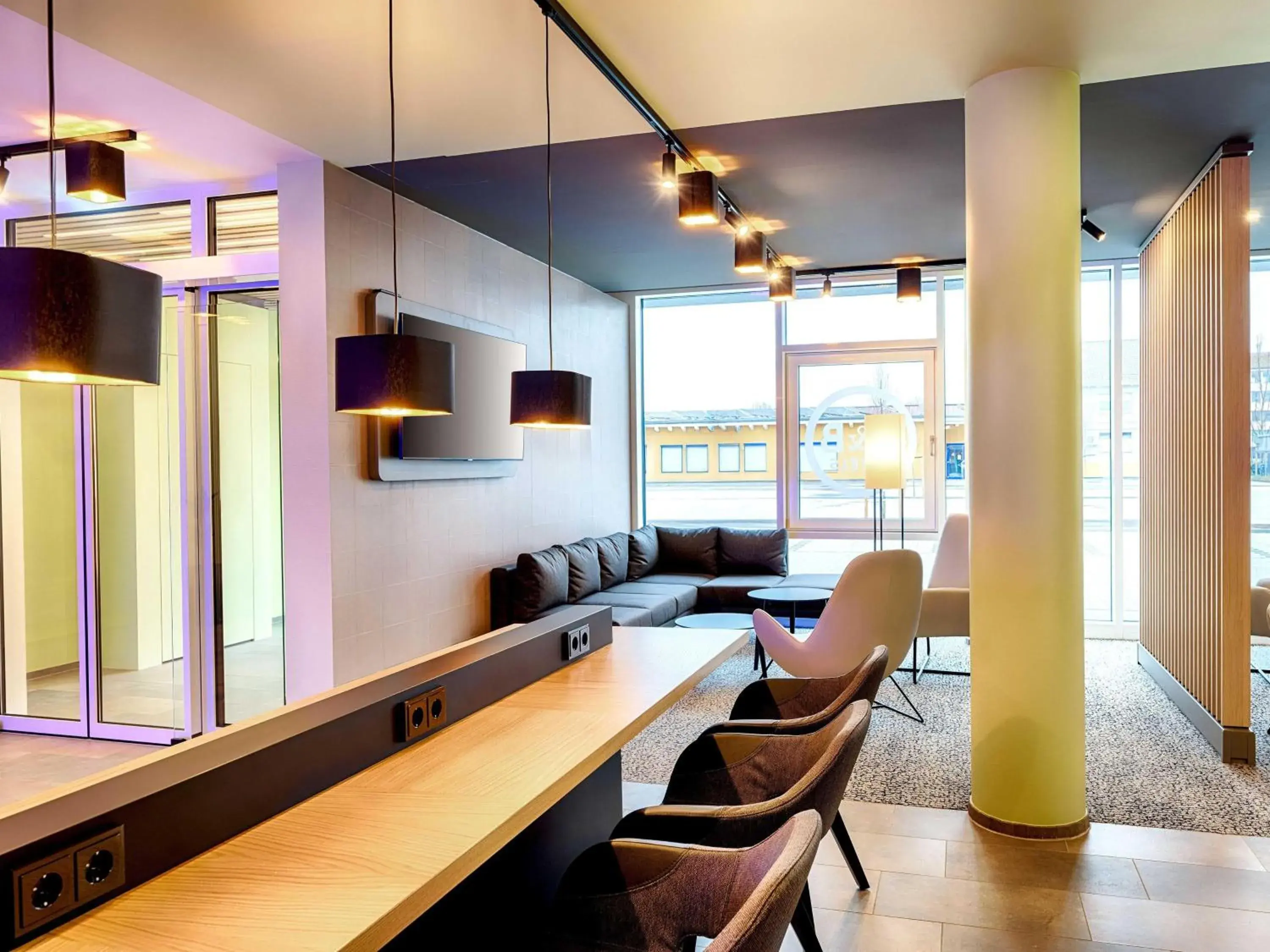 Photo of the whole room in B&B Hotel Kehl Photo of the whole room in B&B Hotel Kehl