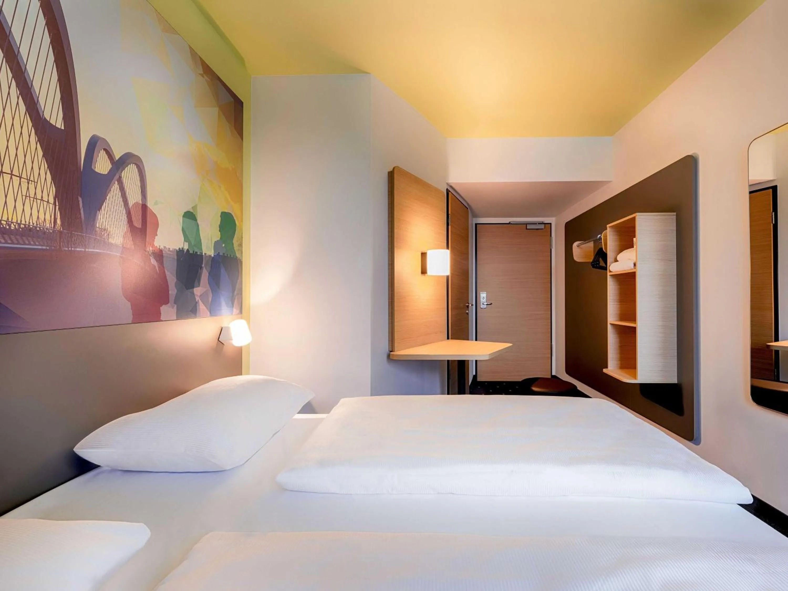 Photo of the whole room, Bed in B&B Hotel Kehl