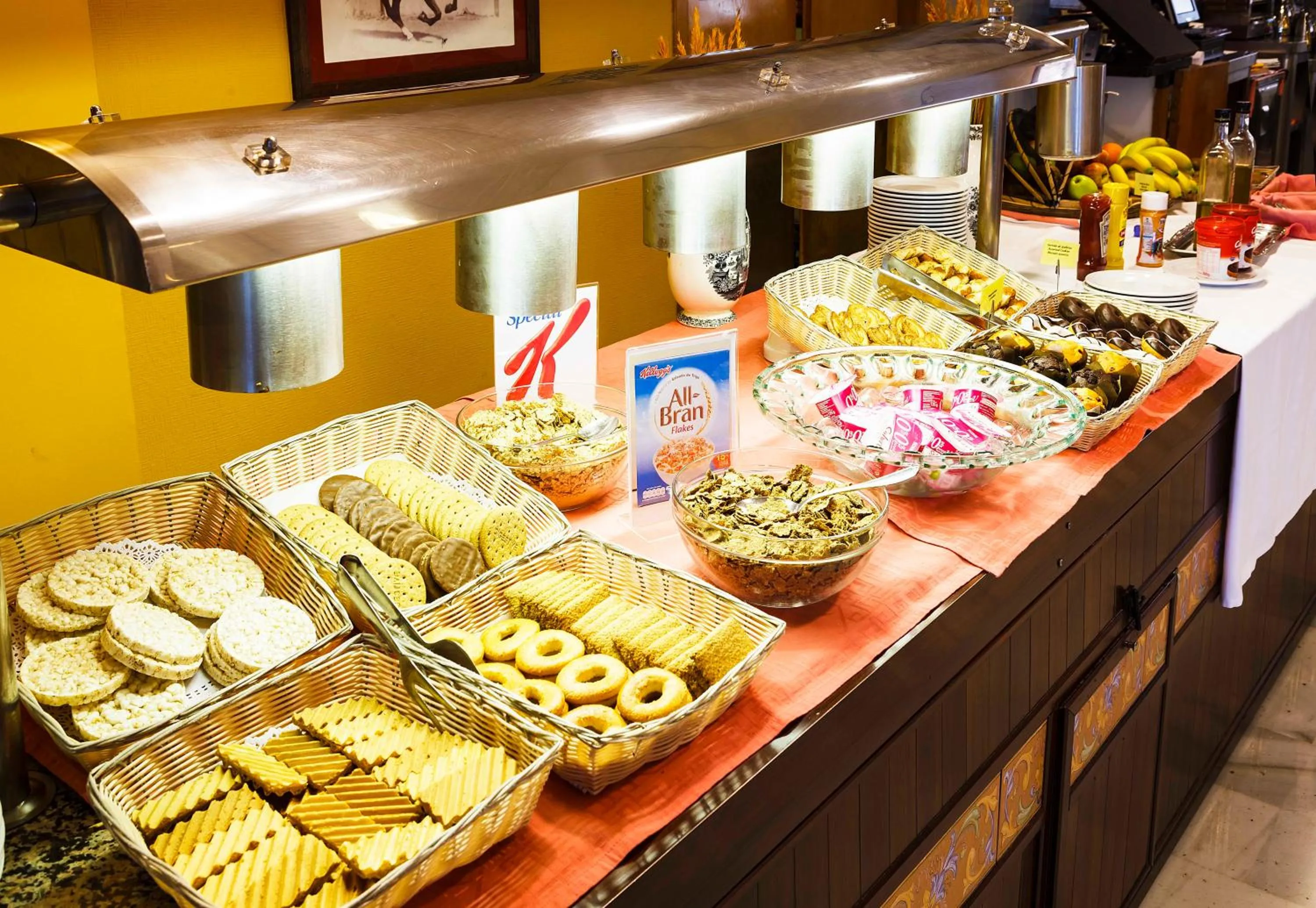 Food and drinks in Bellavista Sevilla