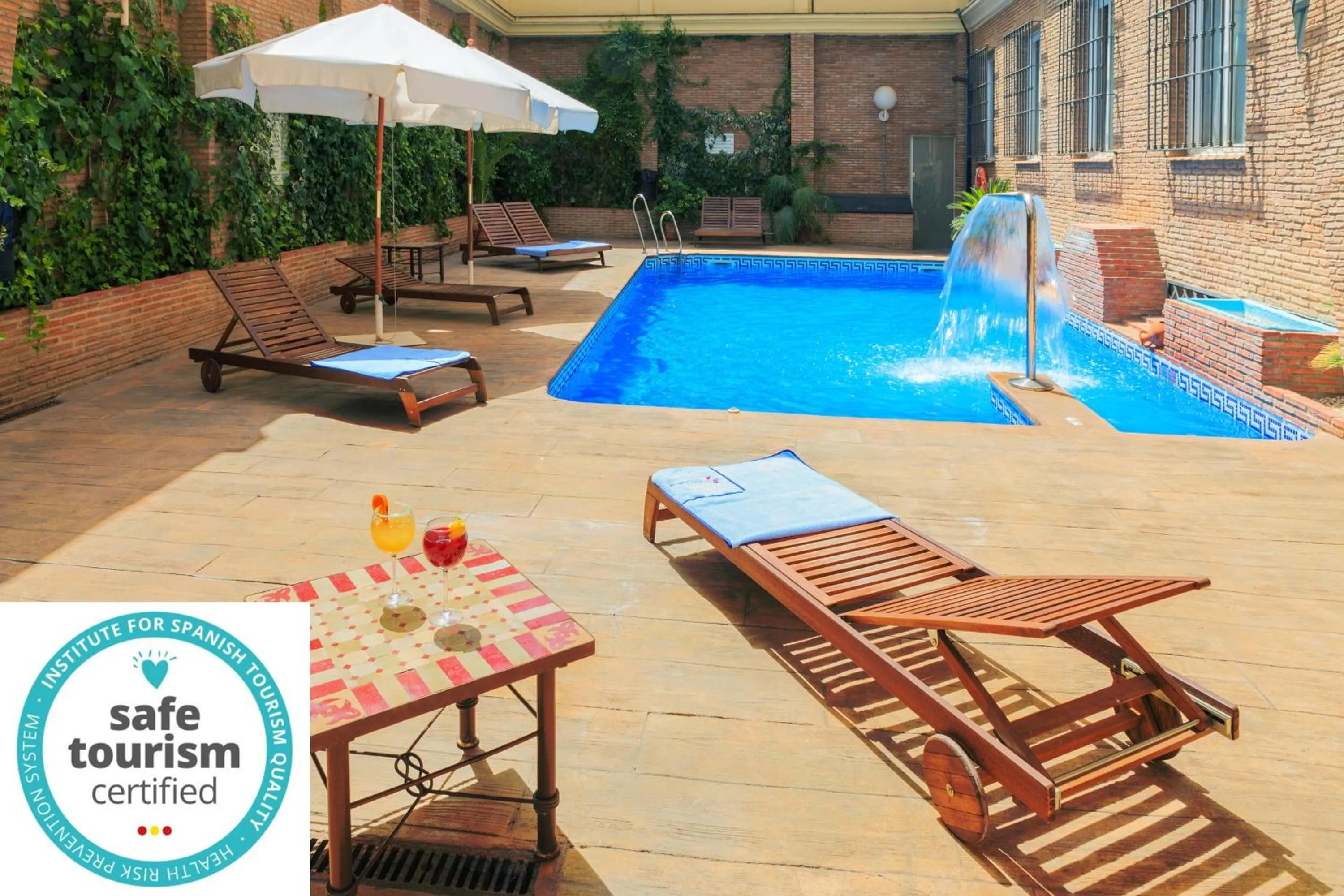 Swimming pool in Bellavista Sevilla