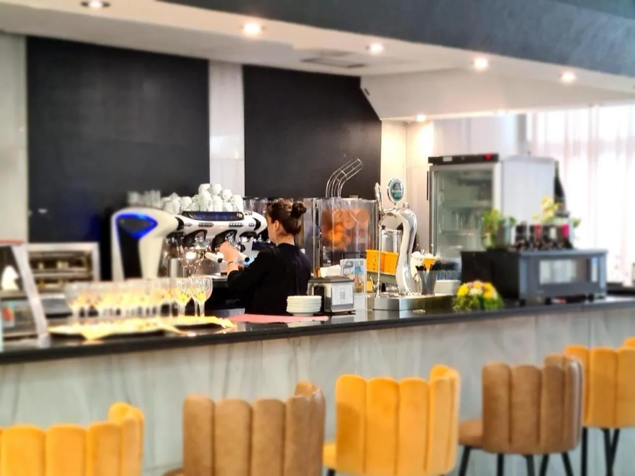 Restaurant/places to eat in Bellavista Sevilla