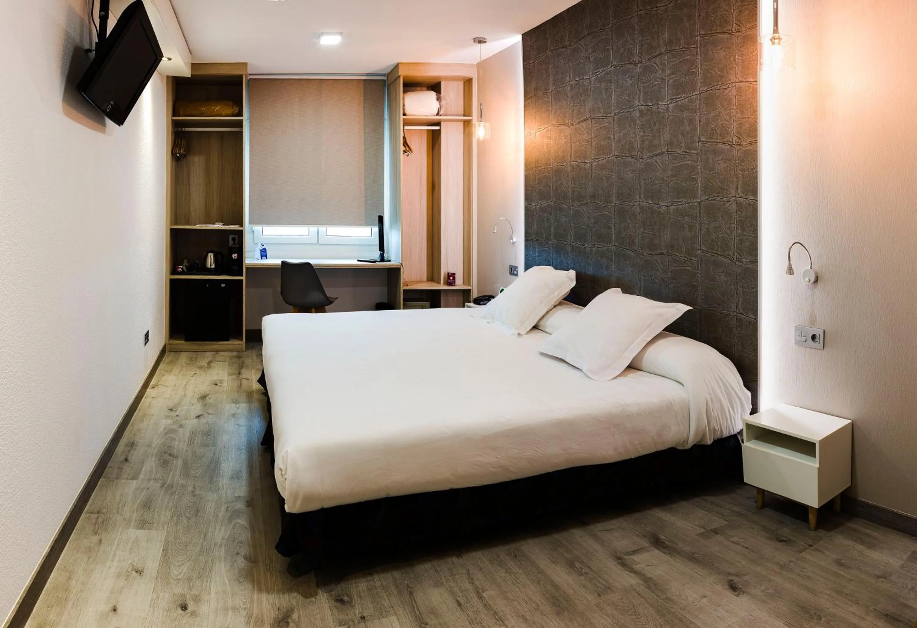 TV and multimedia, Bed in Bellavista Sevilla