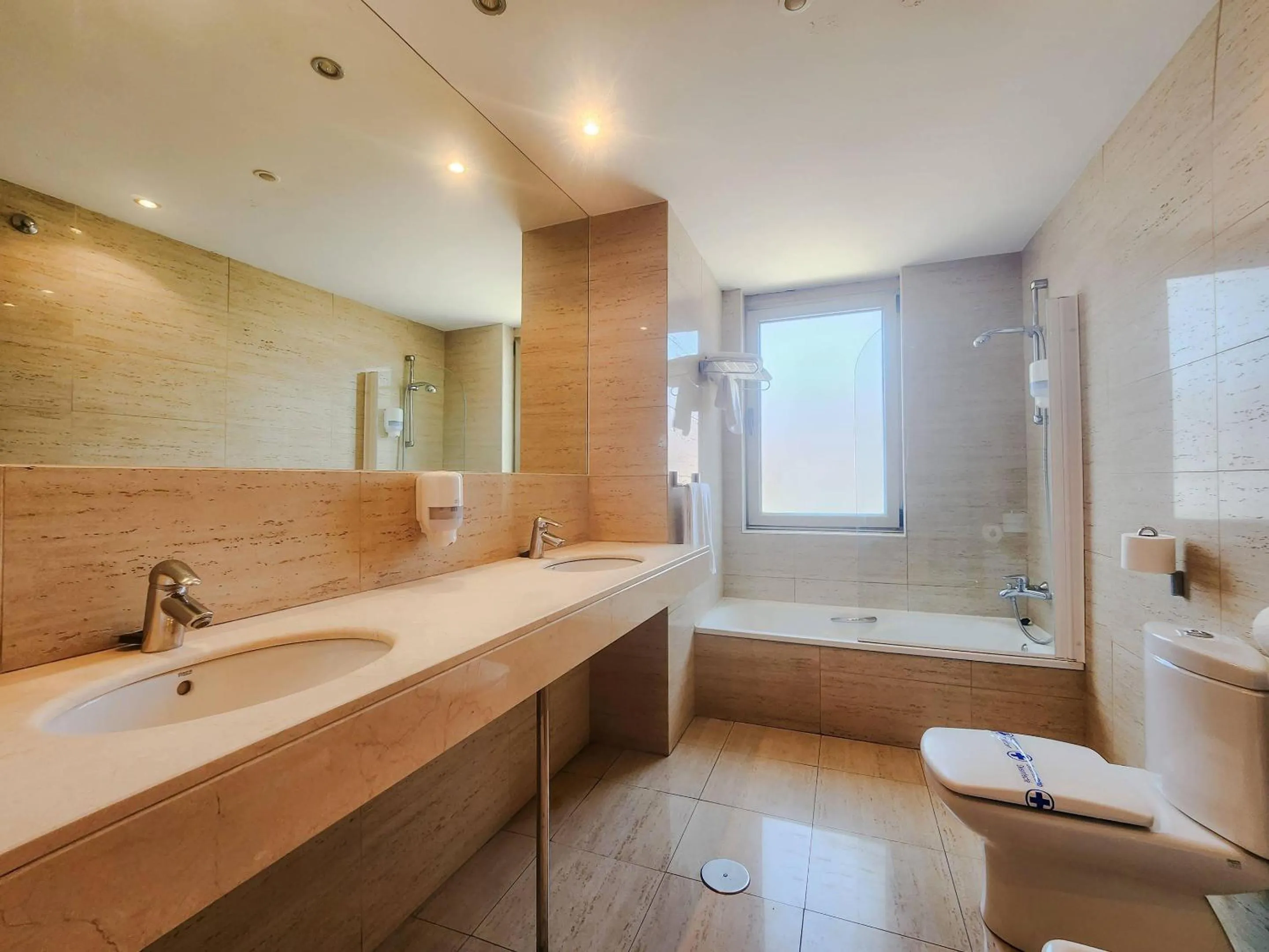 Bedroom in Hotel Faranda Marsol Candas, Ascend Hotel Collection