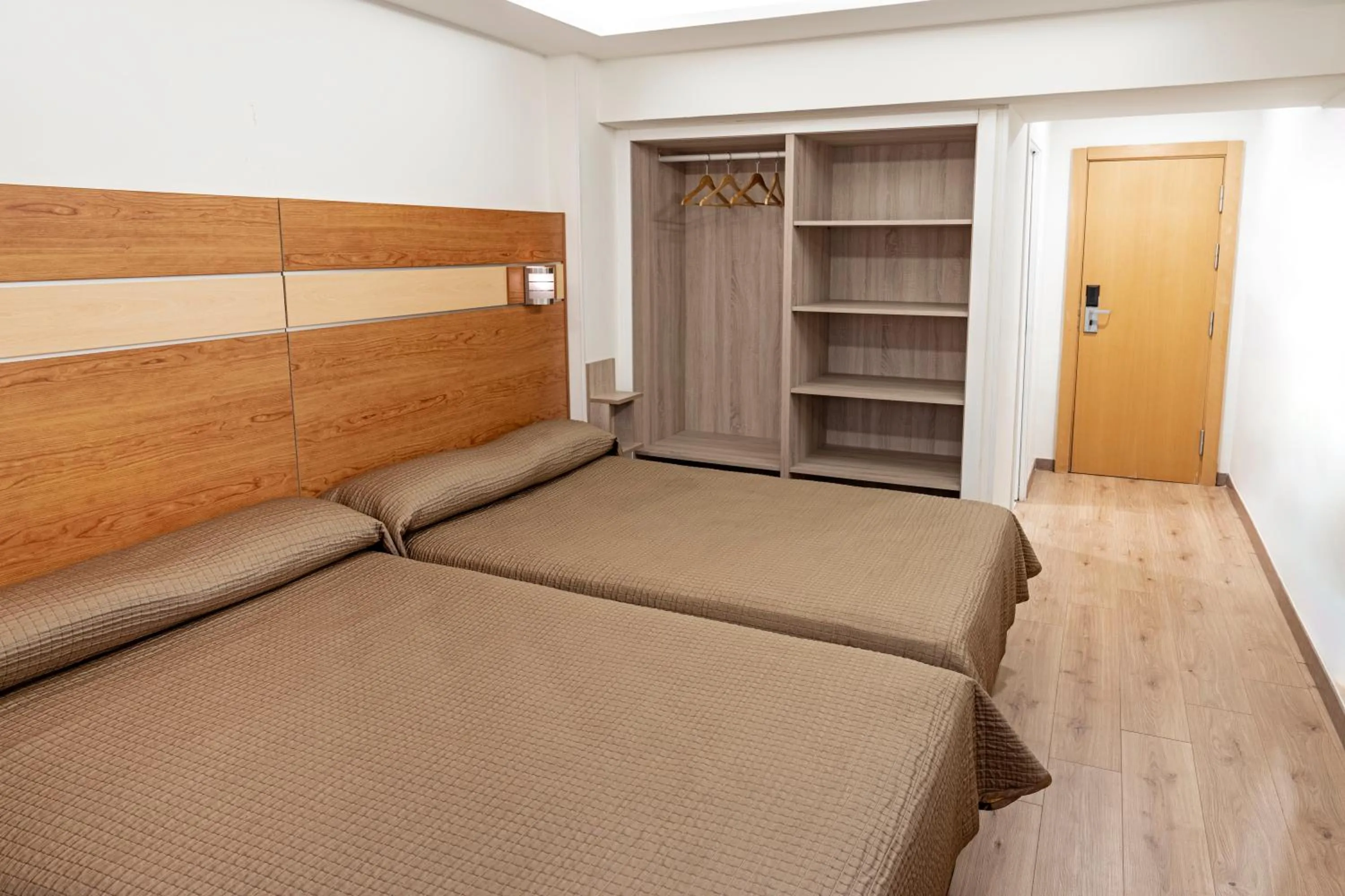 Bed in Hotel Faranda Alisas Santander, Ascend Hotel Collection