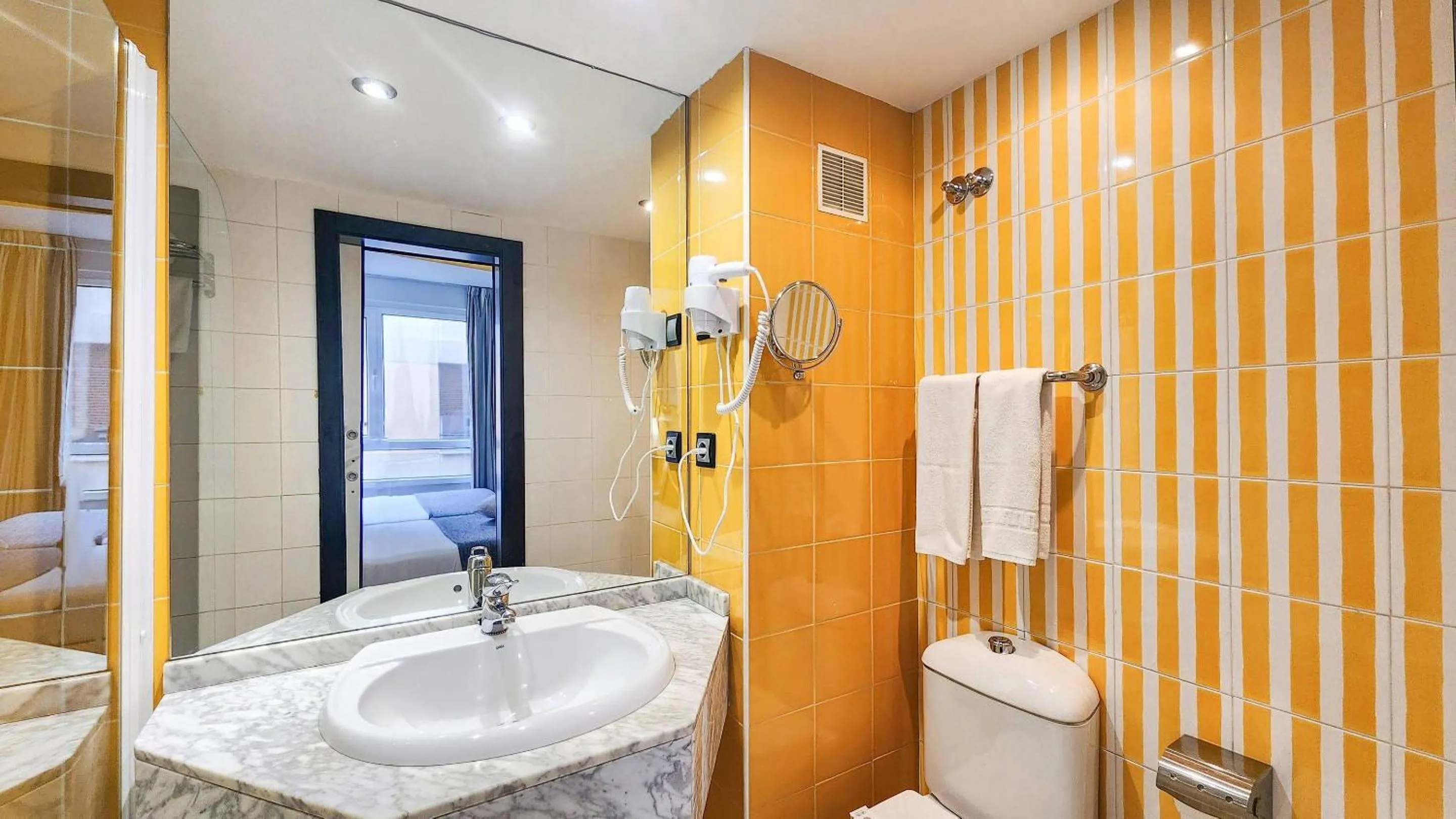 Bedroom in Hotel Faranda Pathos Gijón, Ascend Hotel Collection