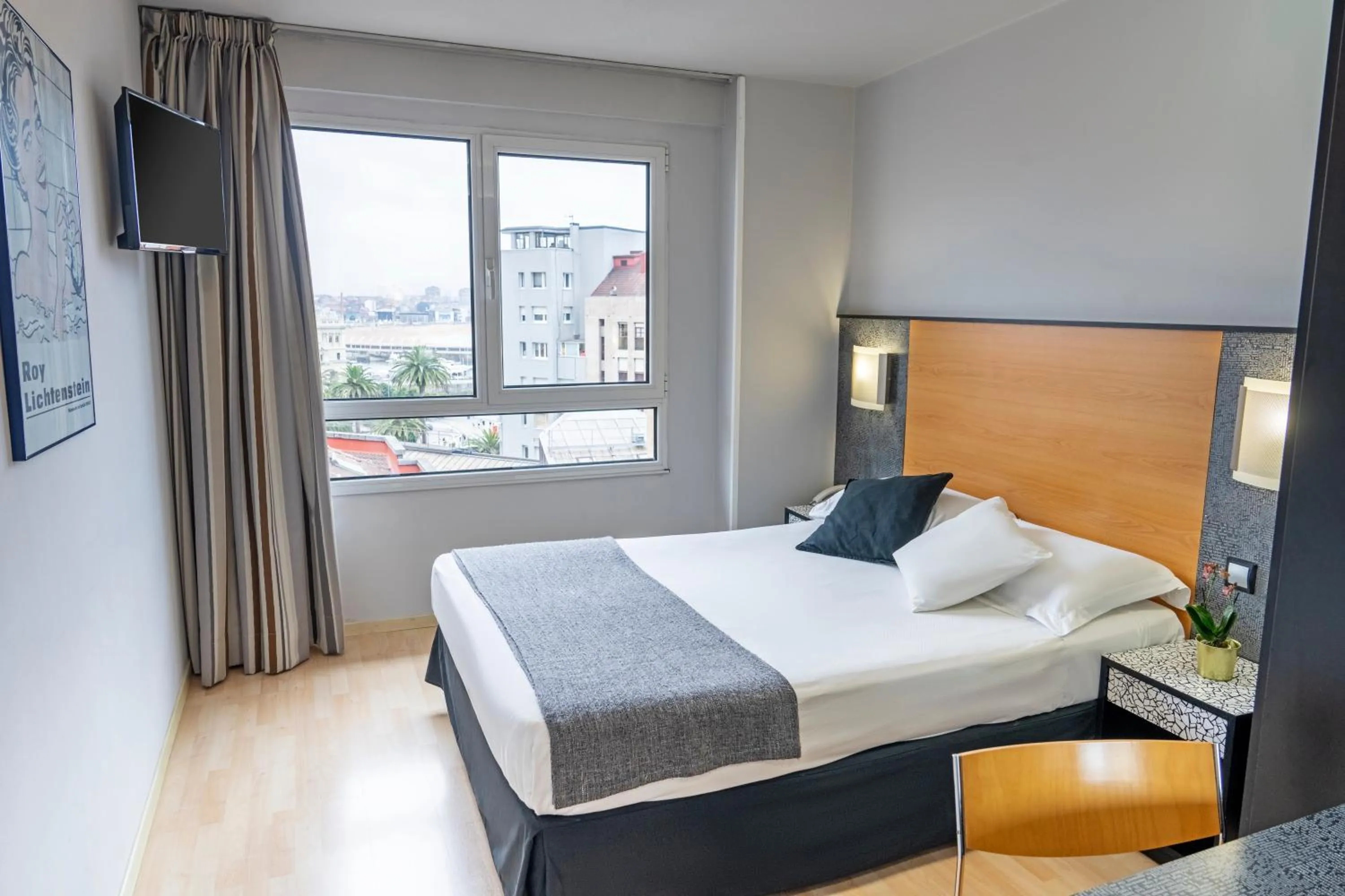 Bed in Hotel Faranda Pathos Gijón, Ascend Hotel Collection