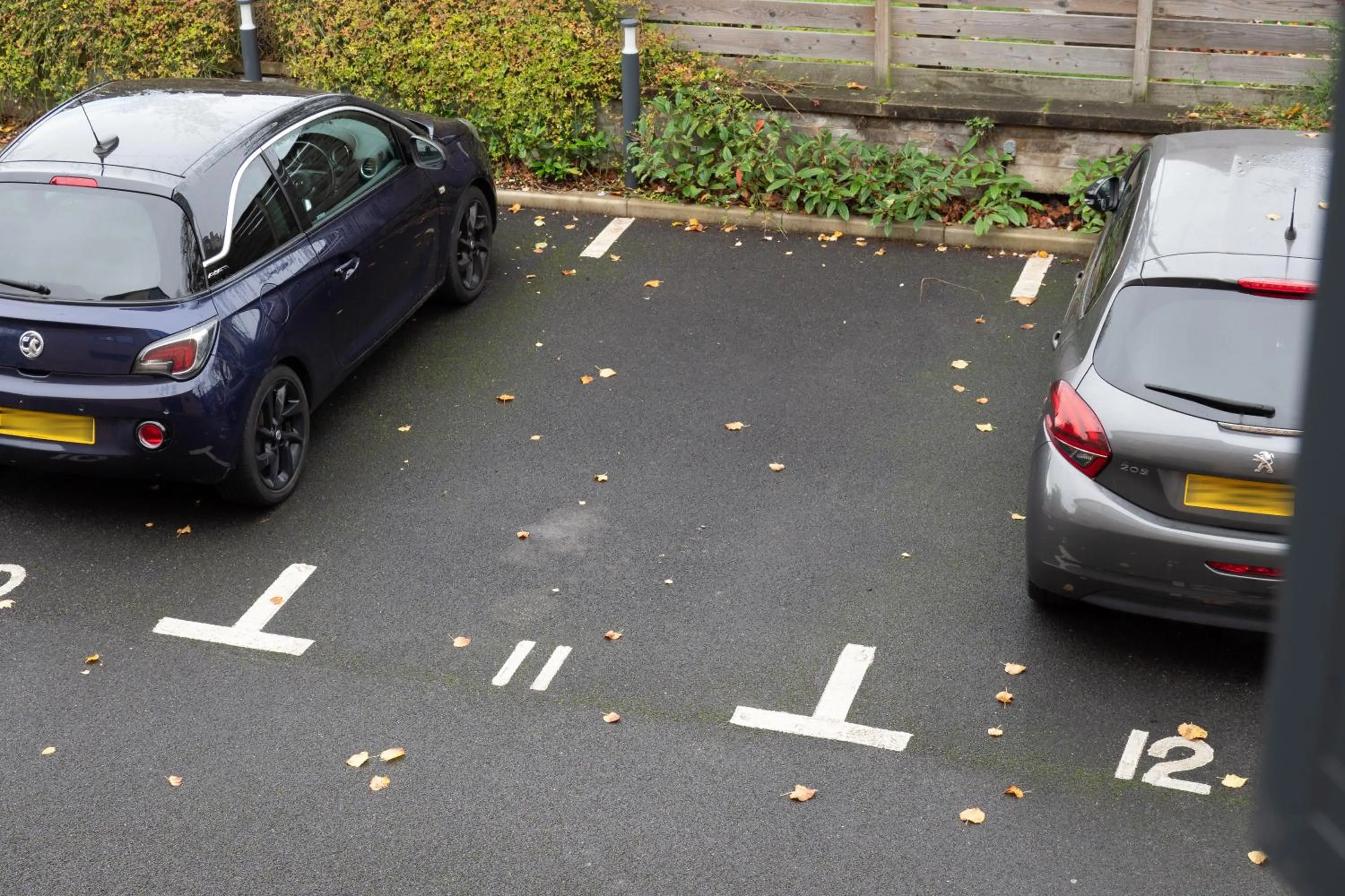 Parking in Penley's Mews - City Centre + free private parking