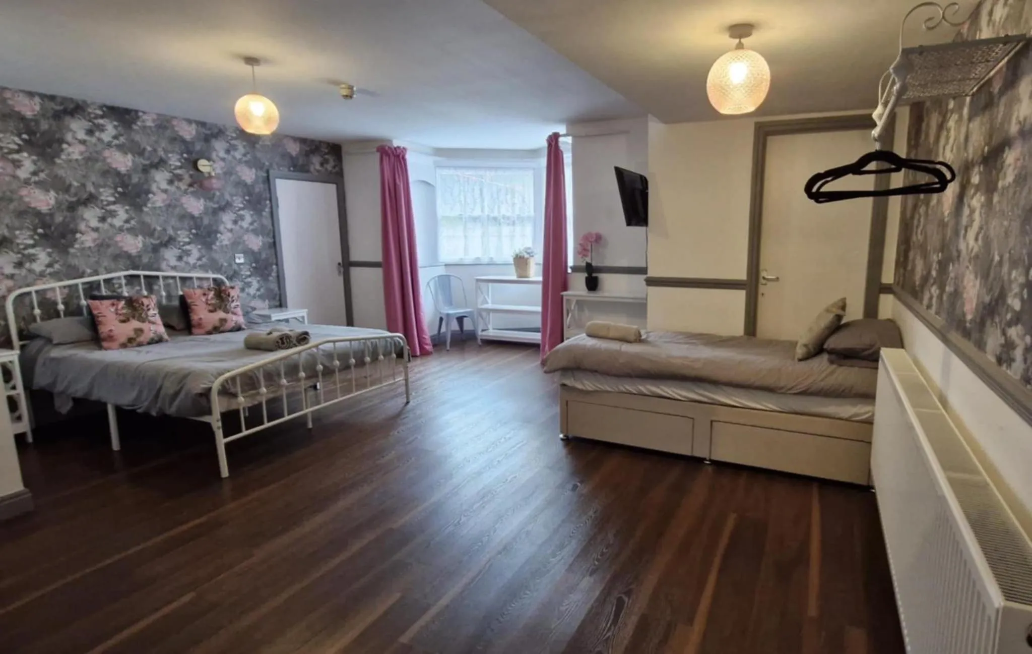 Bedroom, Bed in LilyRose Hotel