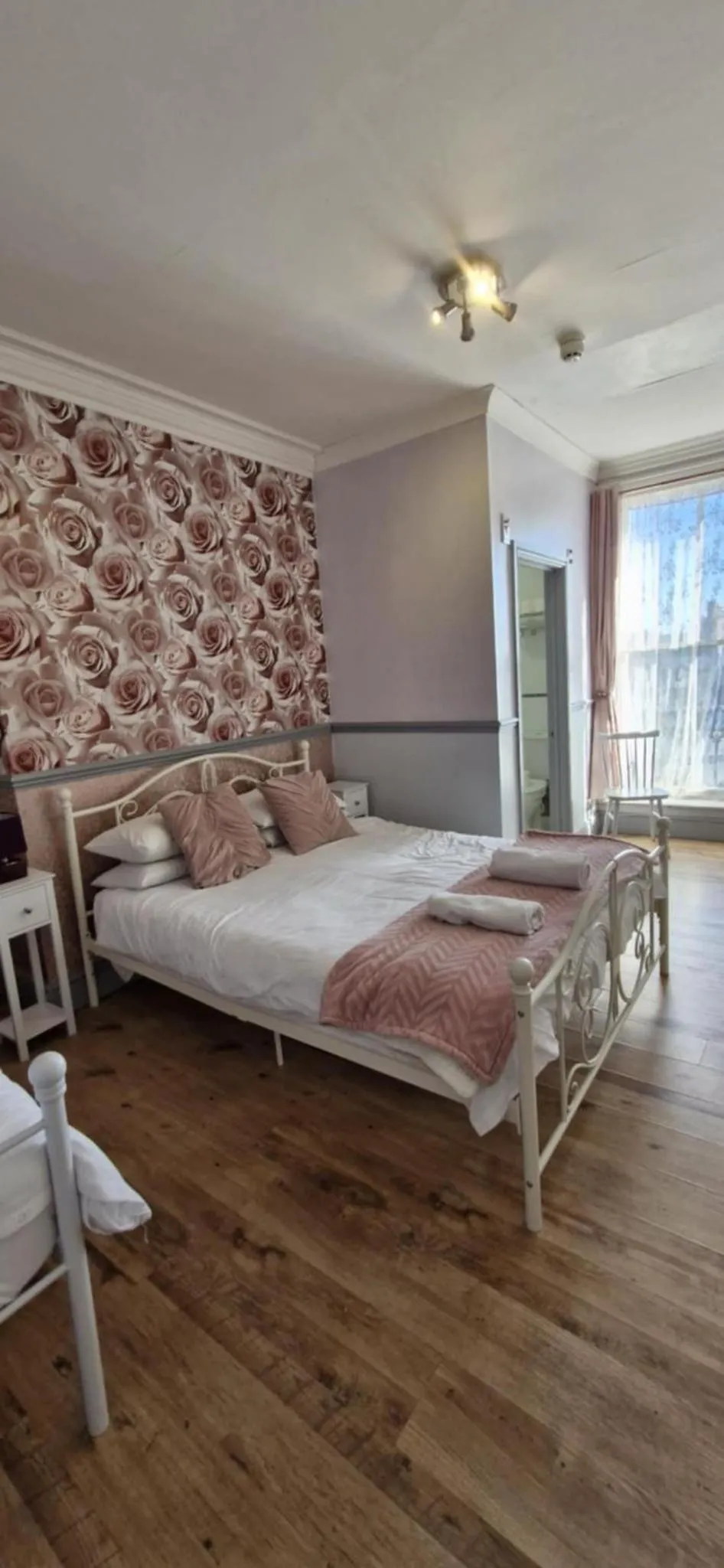 Bedroom, Bed in LilyRose Hotel