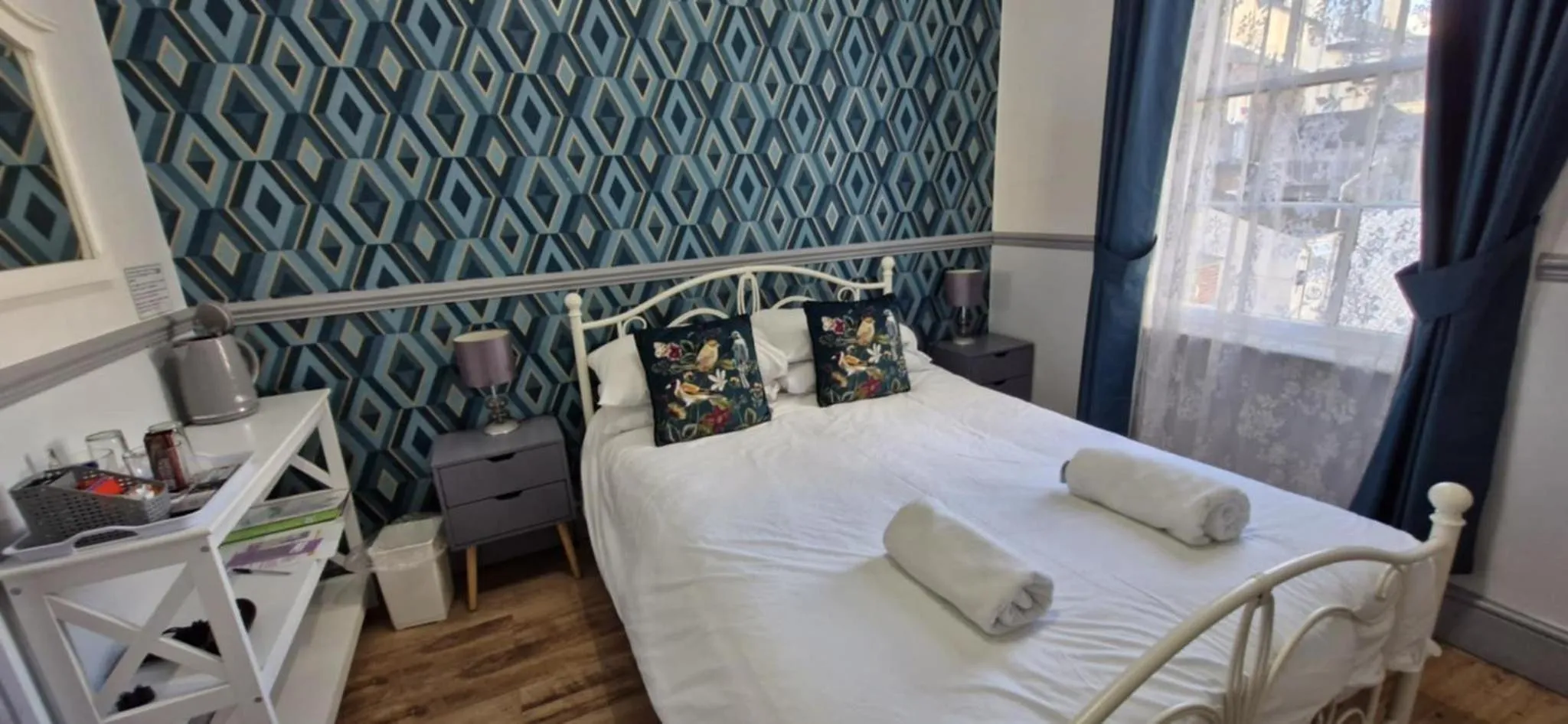 Bedroom, Bed in LilyRose Hotel