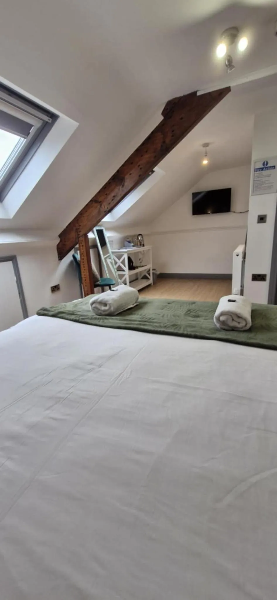 Bedroom, Bed in LilyRose Hotel