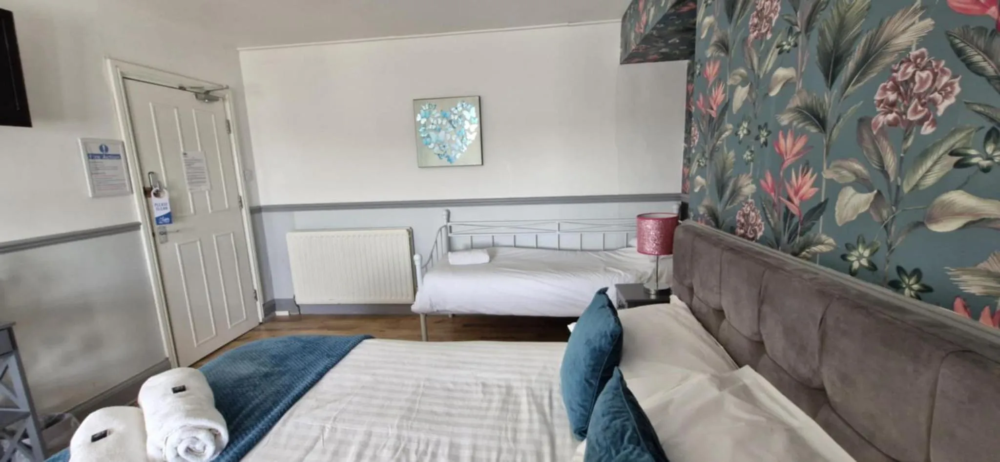 Bedroom, Bed in LilyRose Hotel