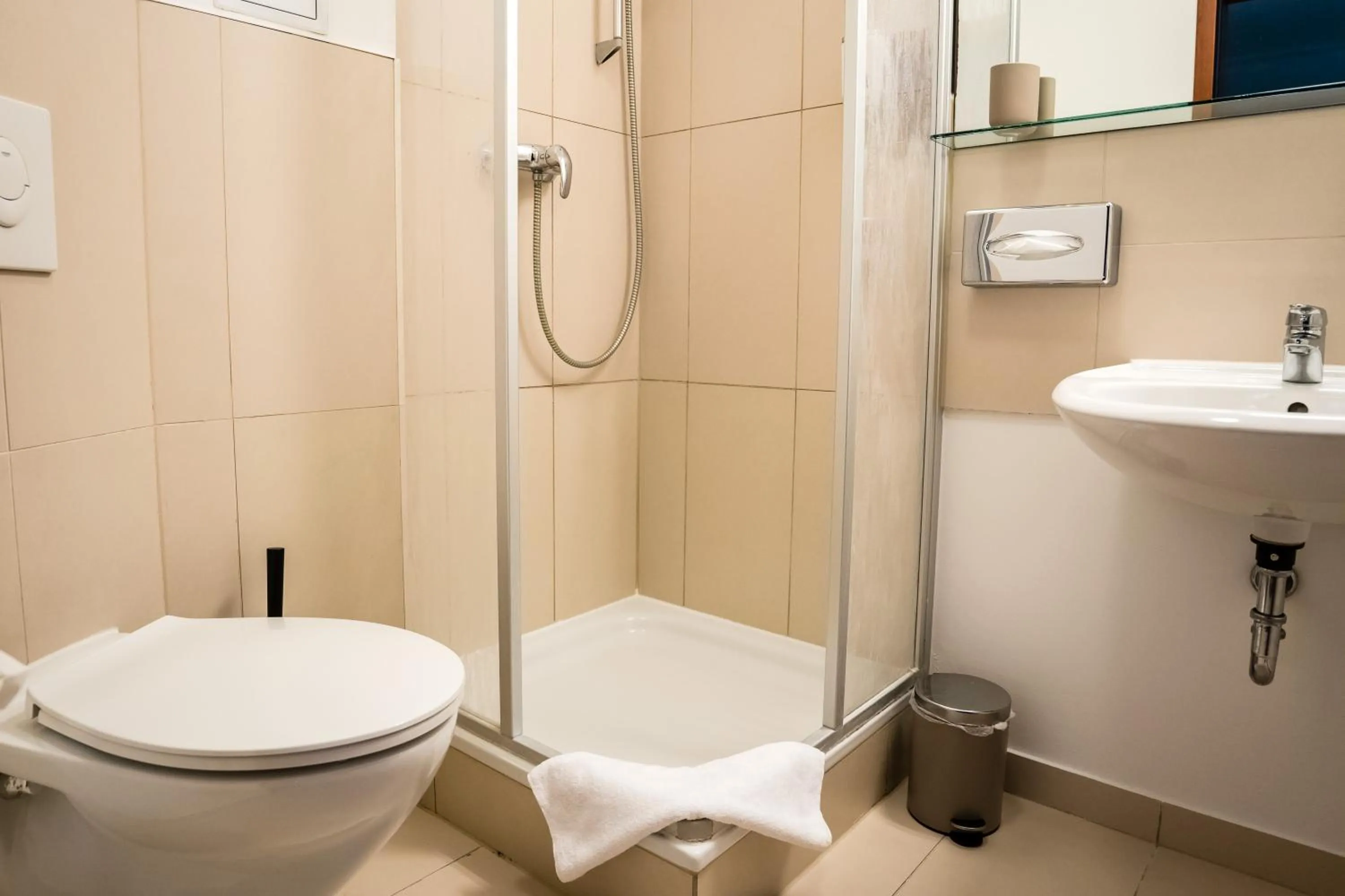 Bathroom in Homaris Boxi Studios