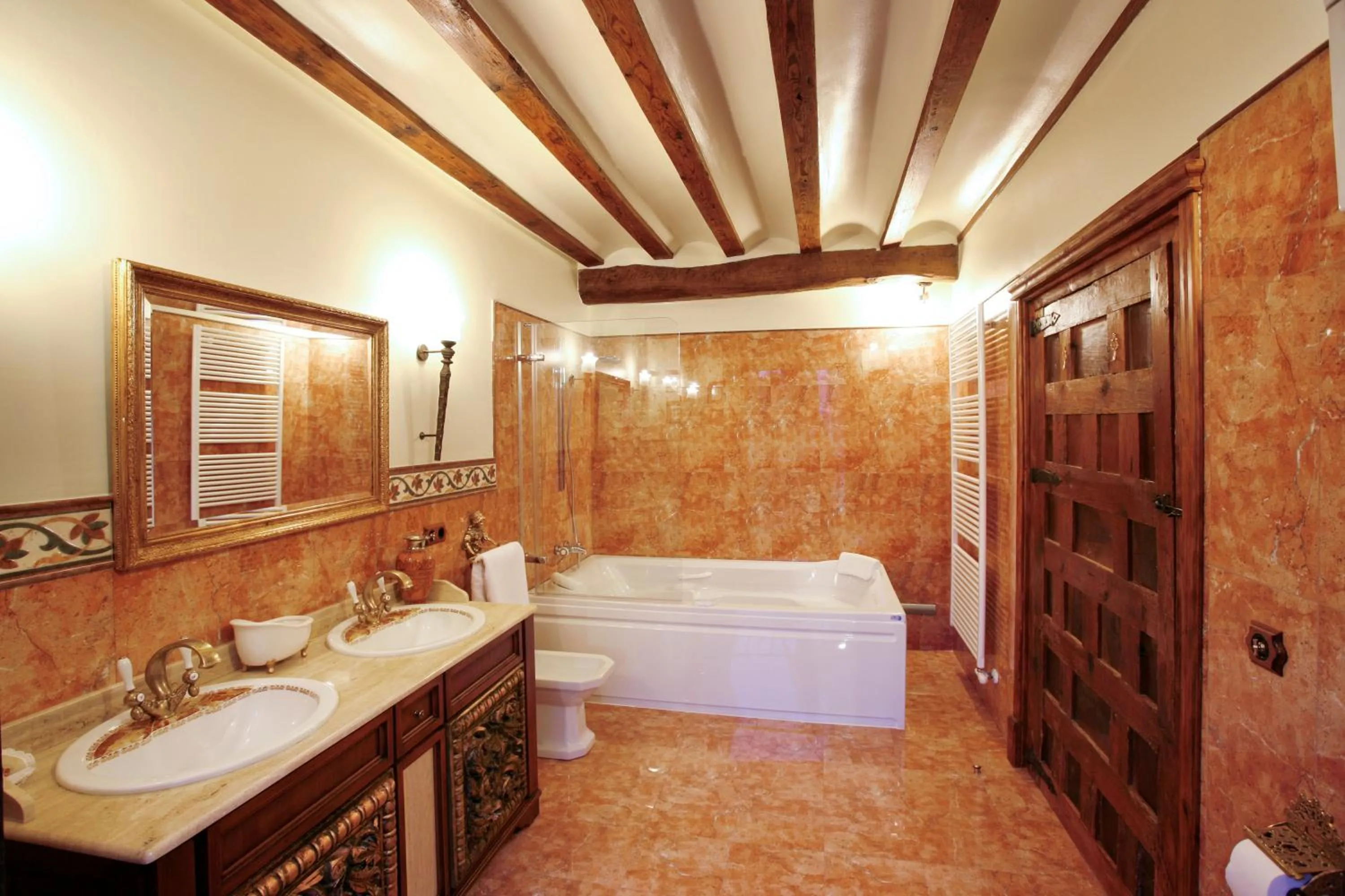 Bathroom, Bed in Hotel Boutique Real Casona De Las Amas