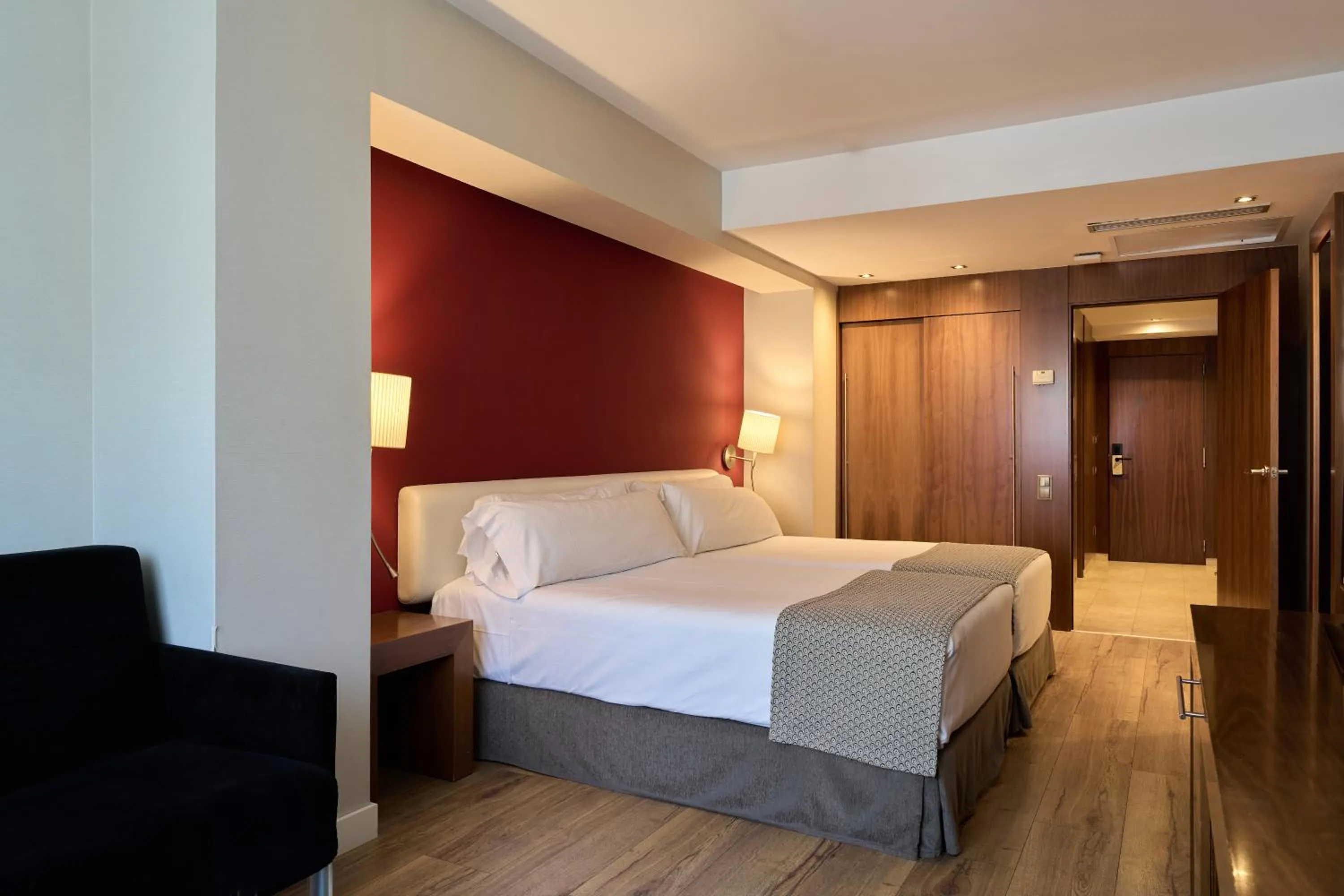 Bed in Catalonia Ramblas 4* Sup