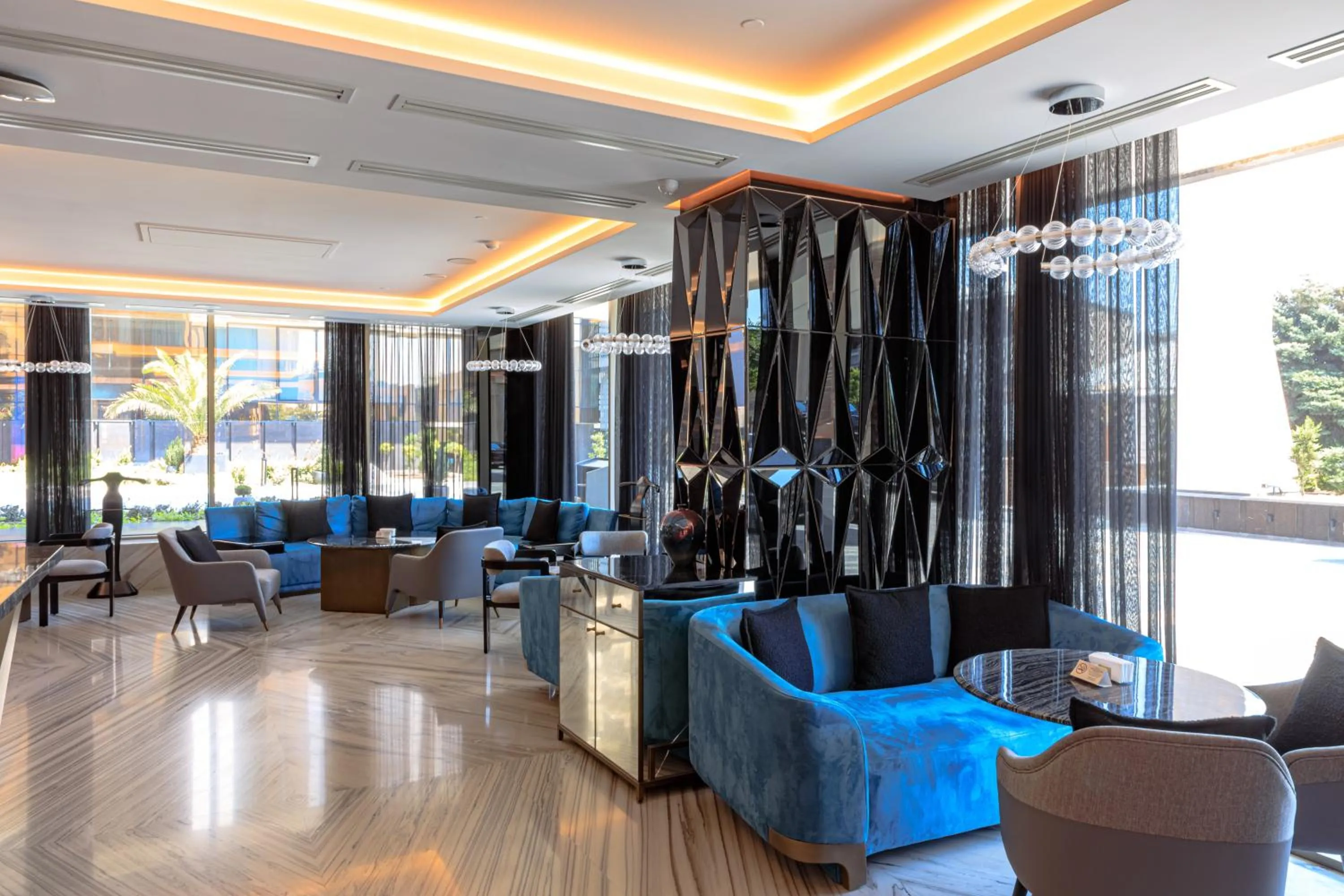 Lounge or bar in Seven Visions Resort and Places, the Dvin