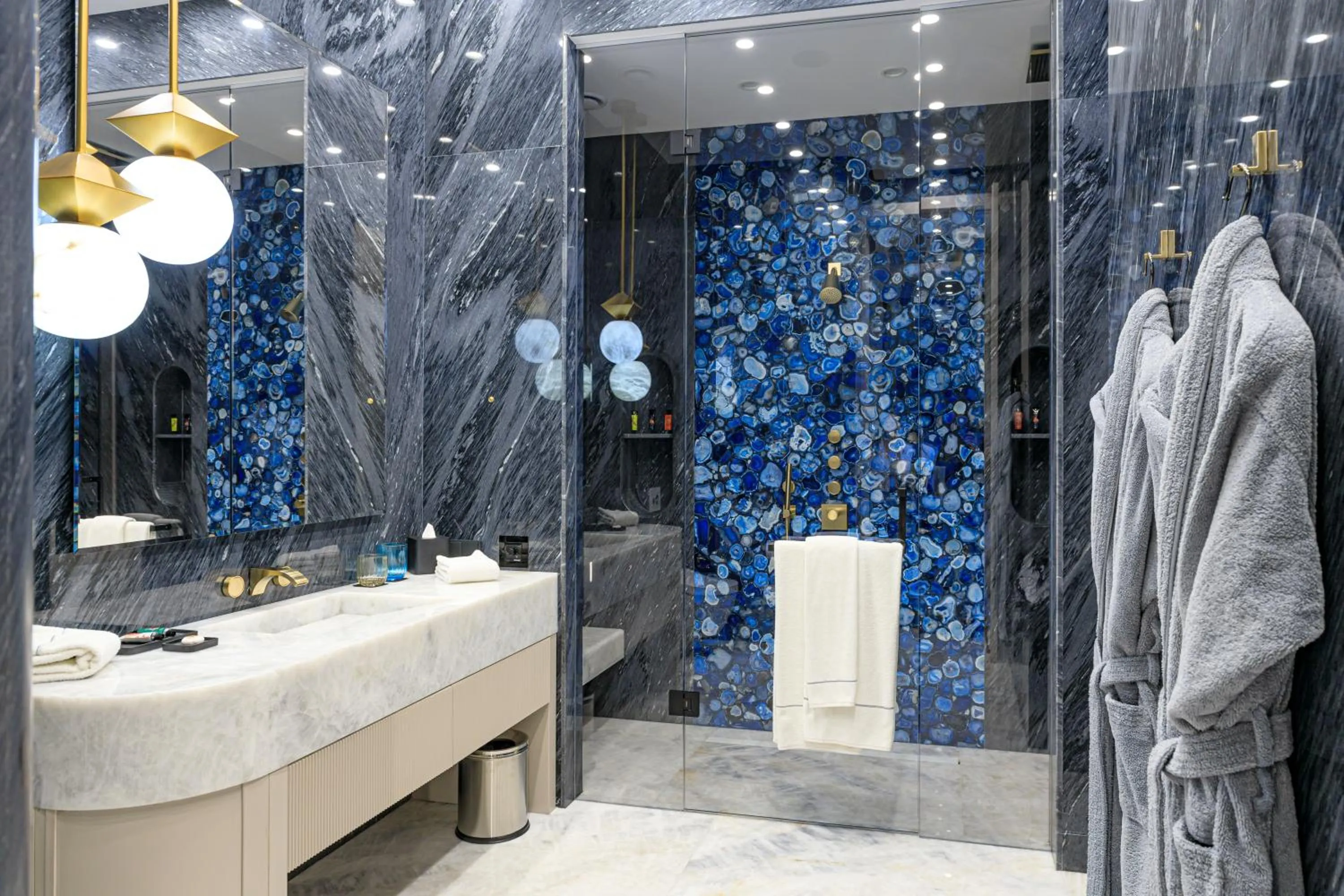 Bath in Seven Visions Resort and Places, the Dvin