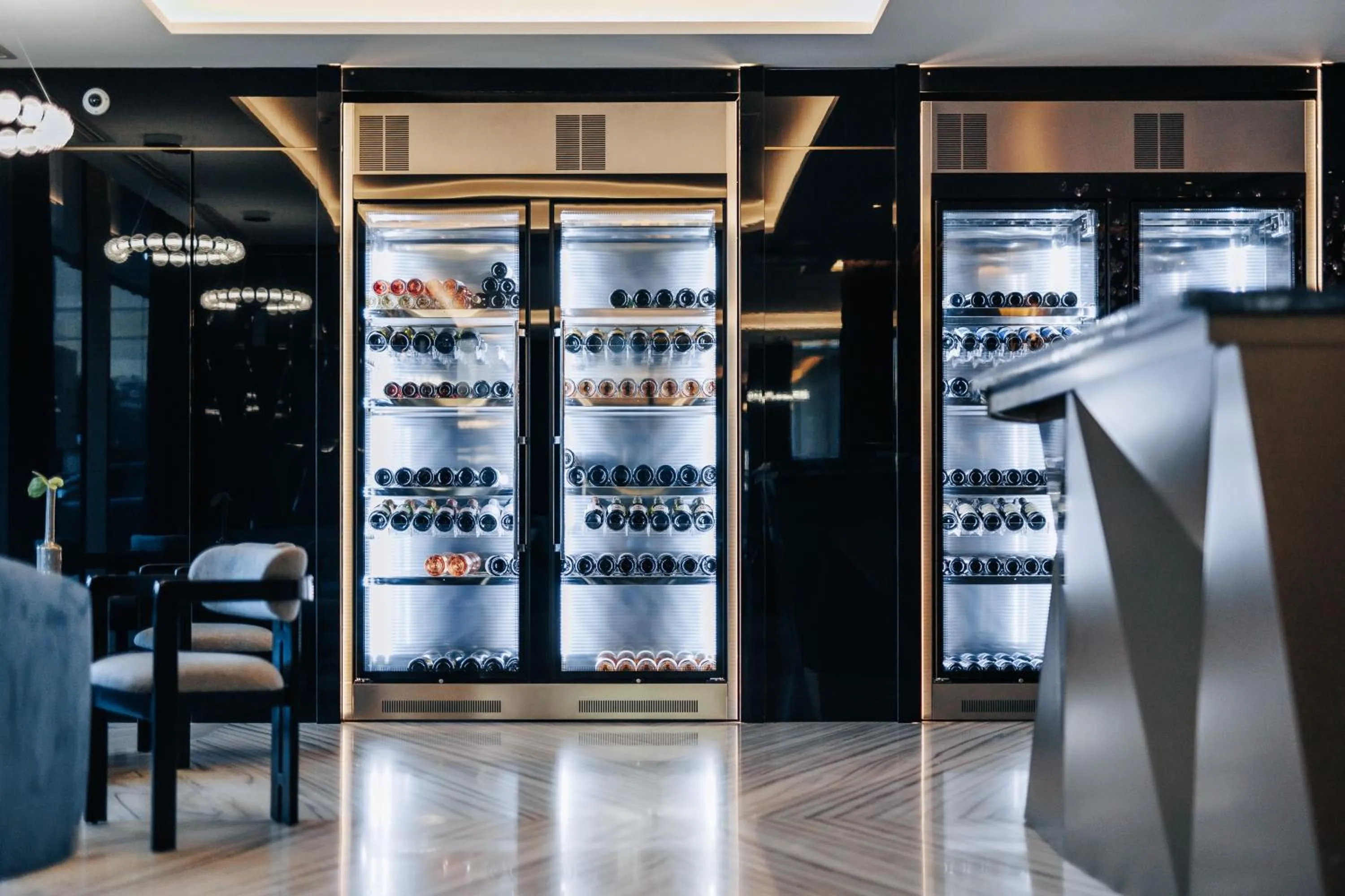 Lounge or bar in Seven Visions Resort and Places, the Dvin