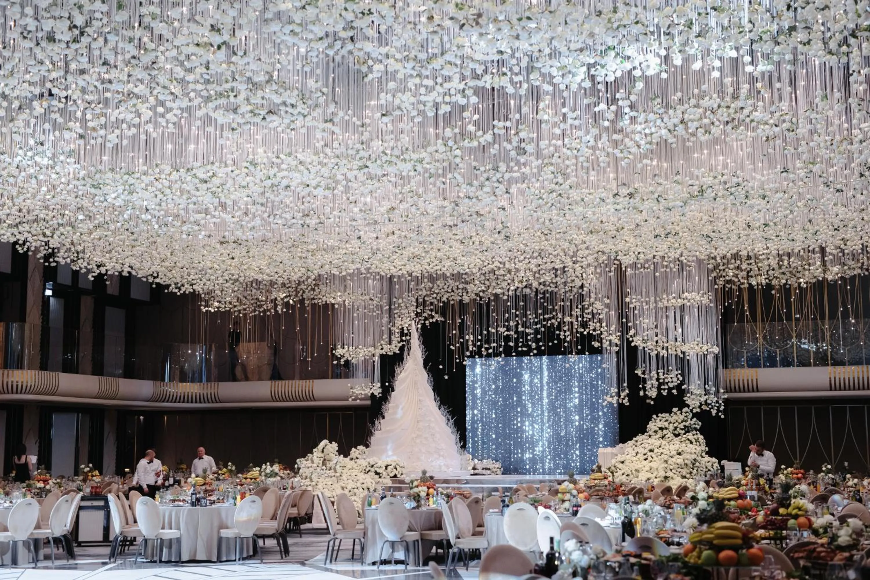 Restaurant/places to eat in Seven Visions Resort and Places, the Dvin