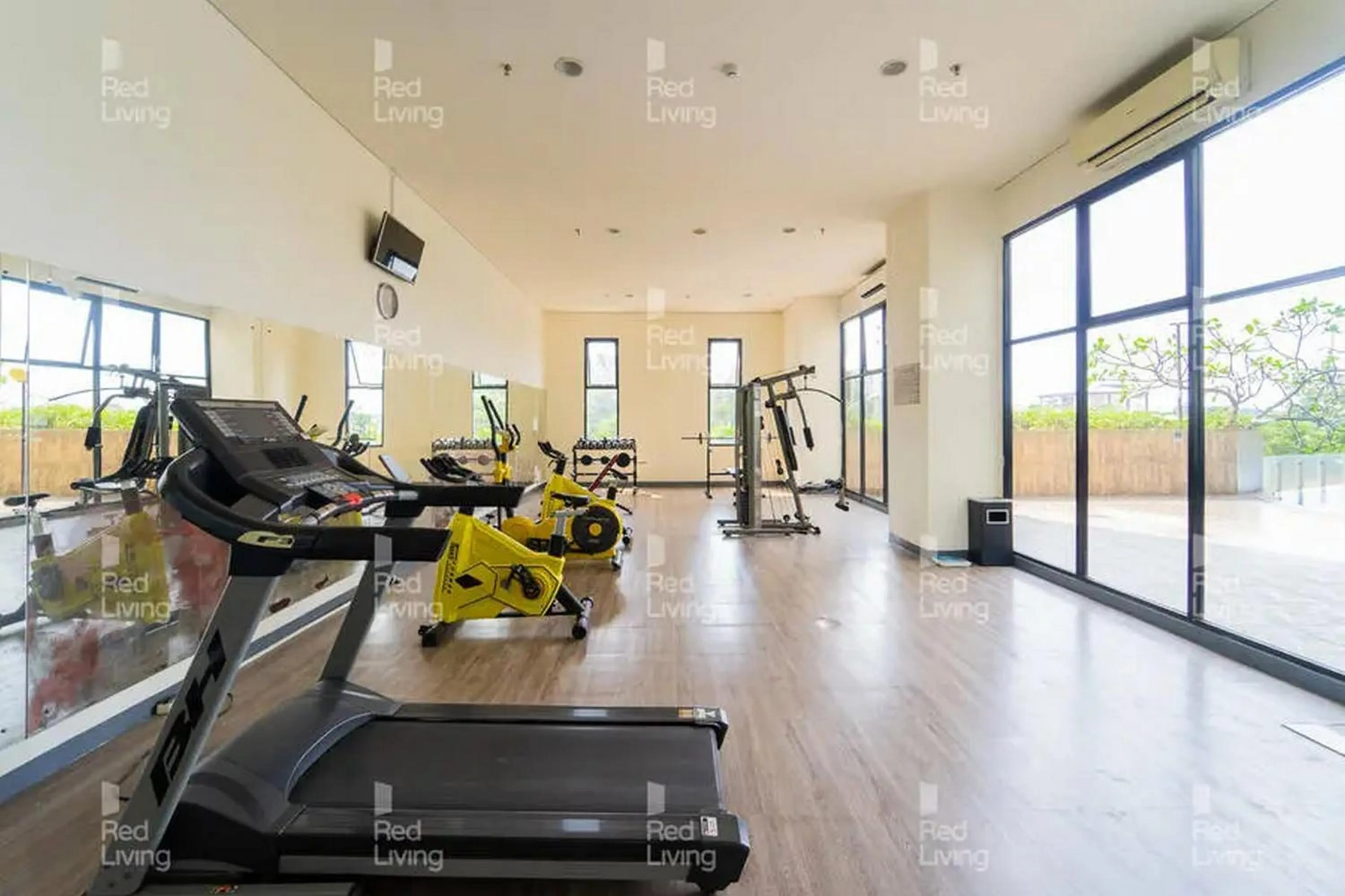 Fitness centre/facilities in RedLiving Apartemen Serpong Green View - Celebrity Room Tower B