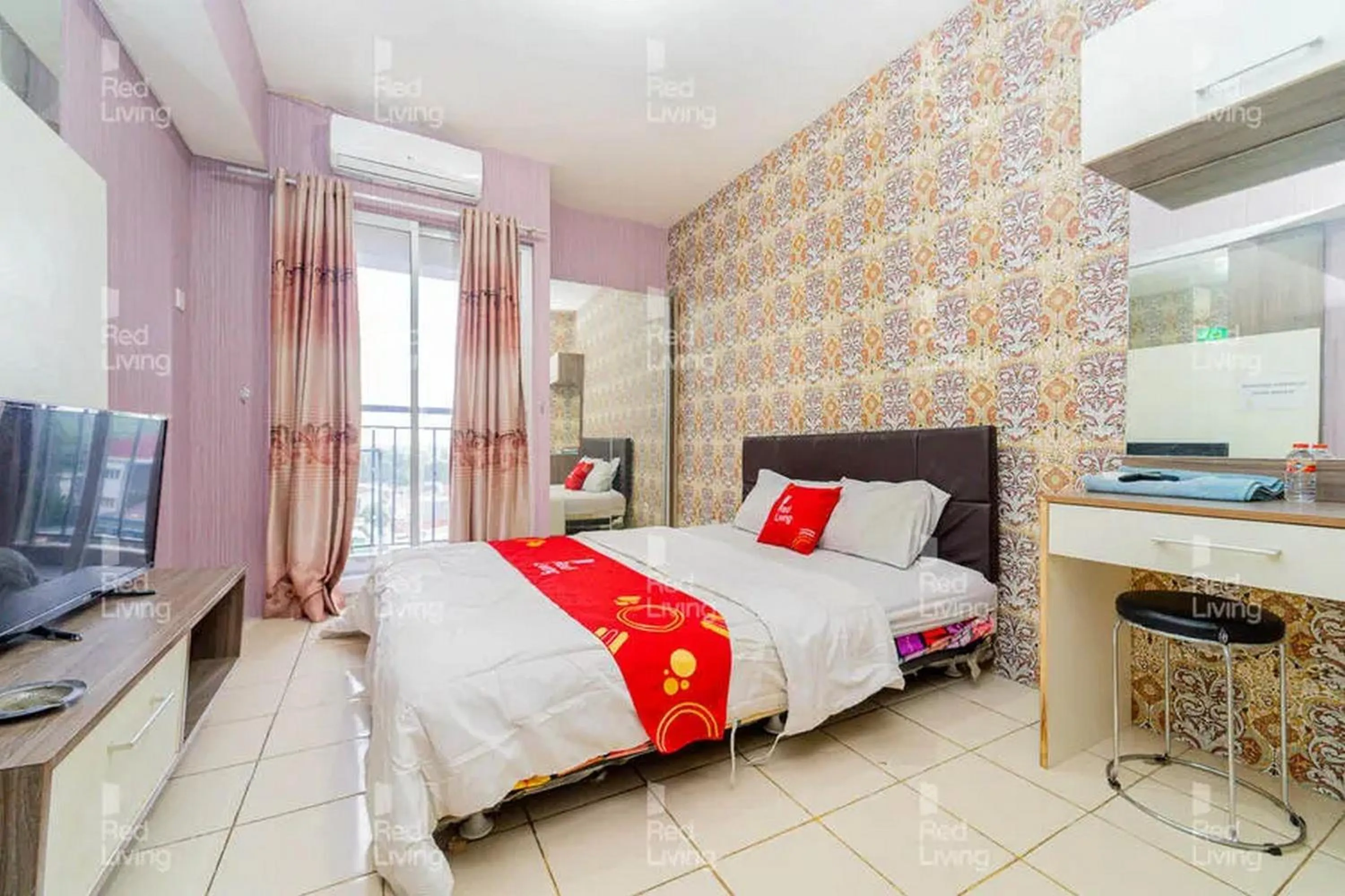 Bedroom in RedLiving Apartemen Serpong Green View - Celebrity Room Tower B
