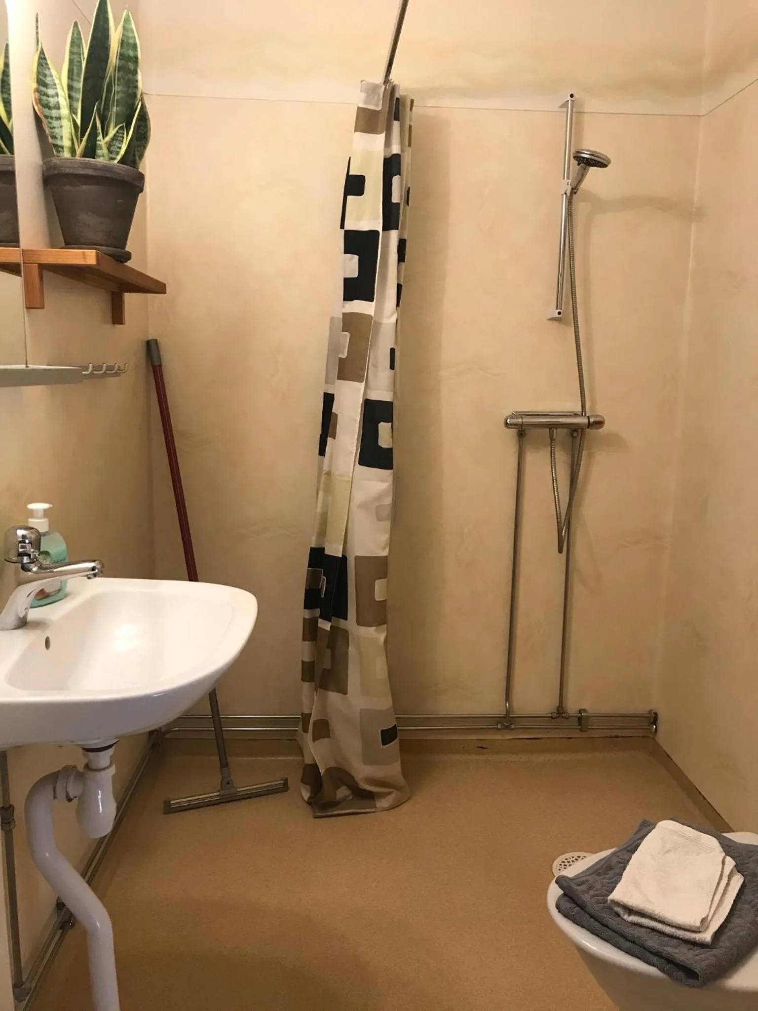 Bathroom in Karaby Gård, Country Living