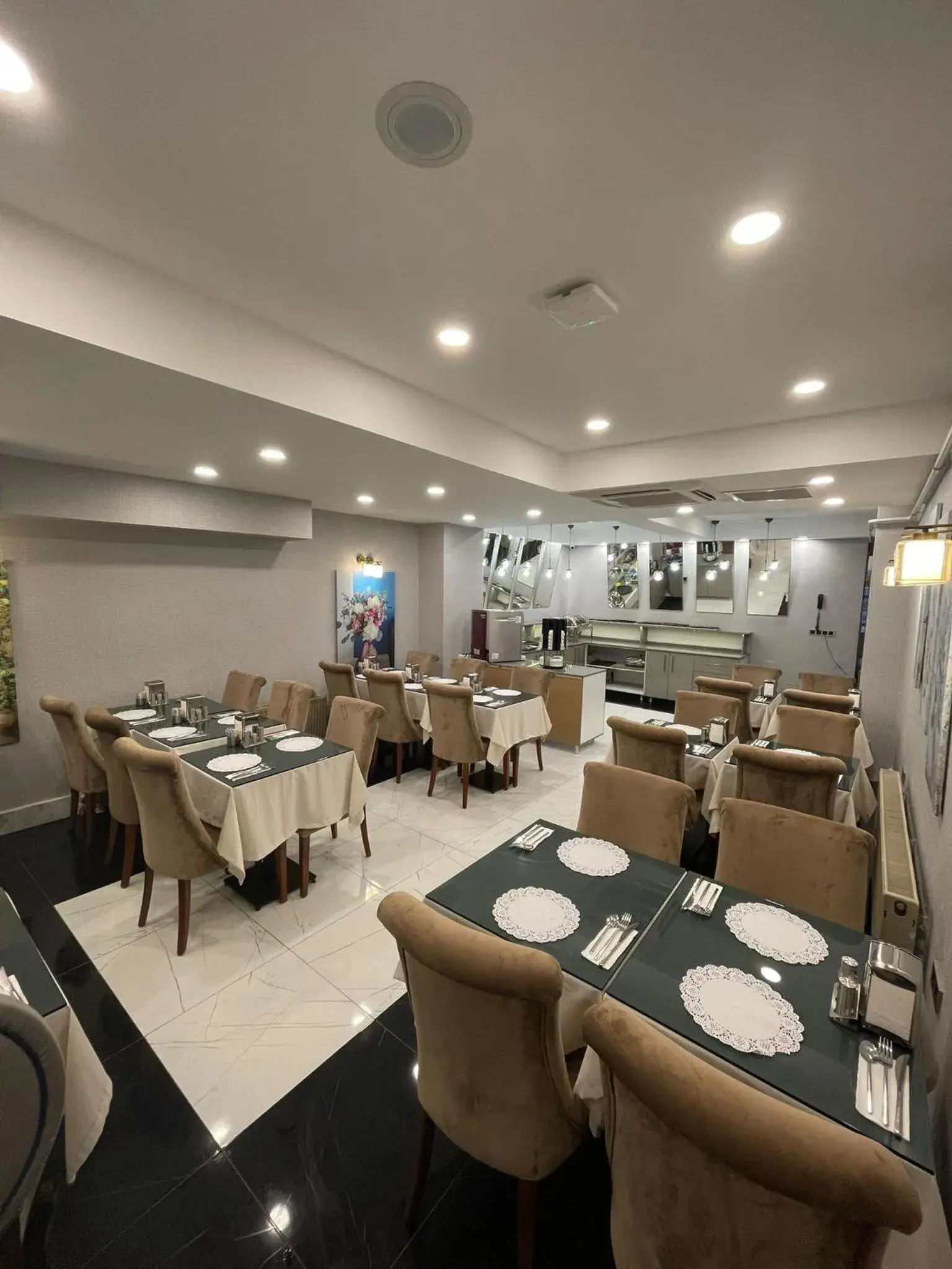 Restaurant/places to eat in GRAND HAMİT By Karadayı Airport Hotel Restaurant/places to eat in GRAND HAMİT By Karadayı Airport Hotel