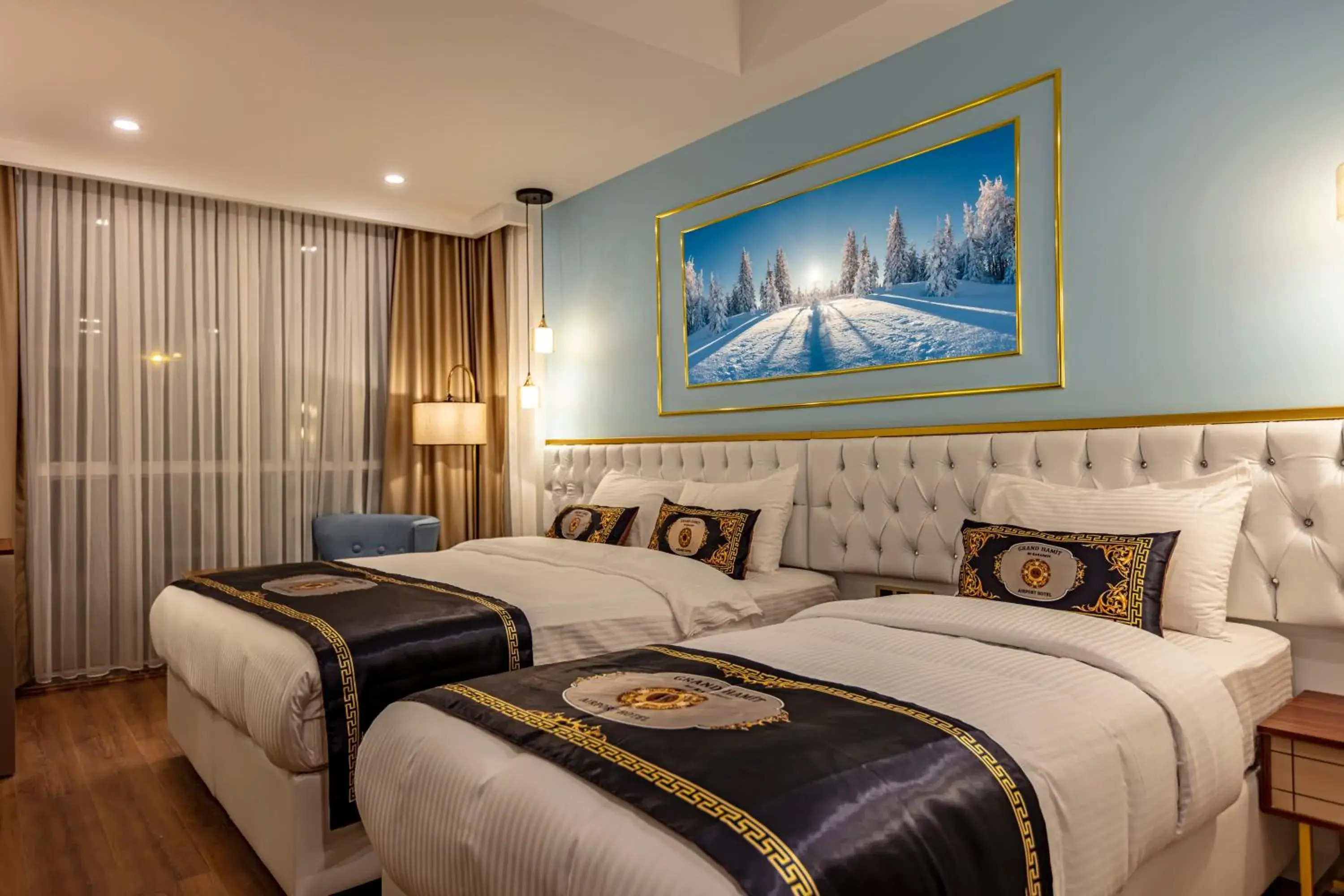 Bed in GRAND HAMİT By Karadayı Airport Hotel Bed in GRAND HAMİT By Karadayı Airport Hotel