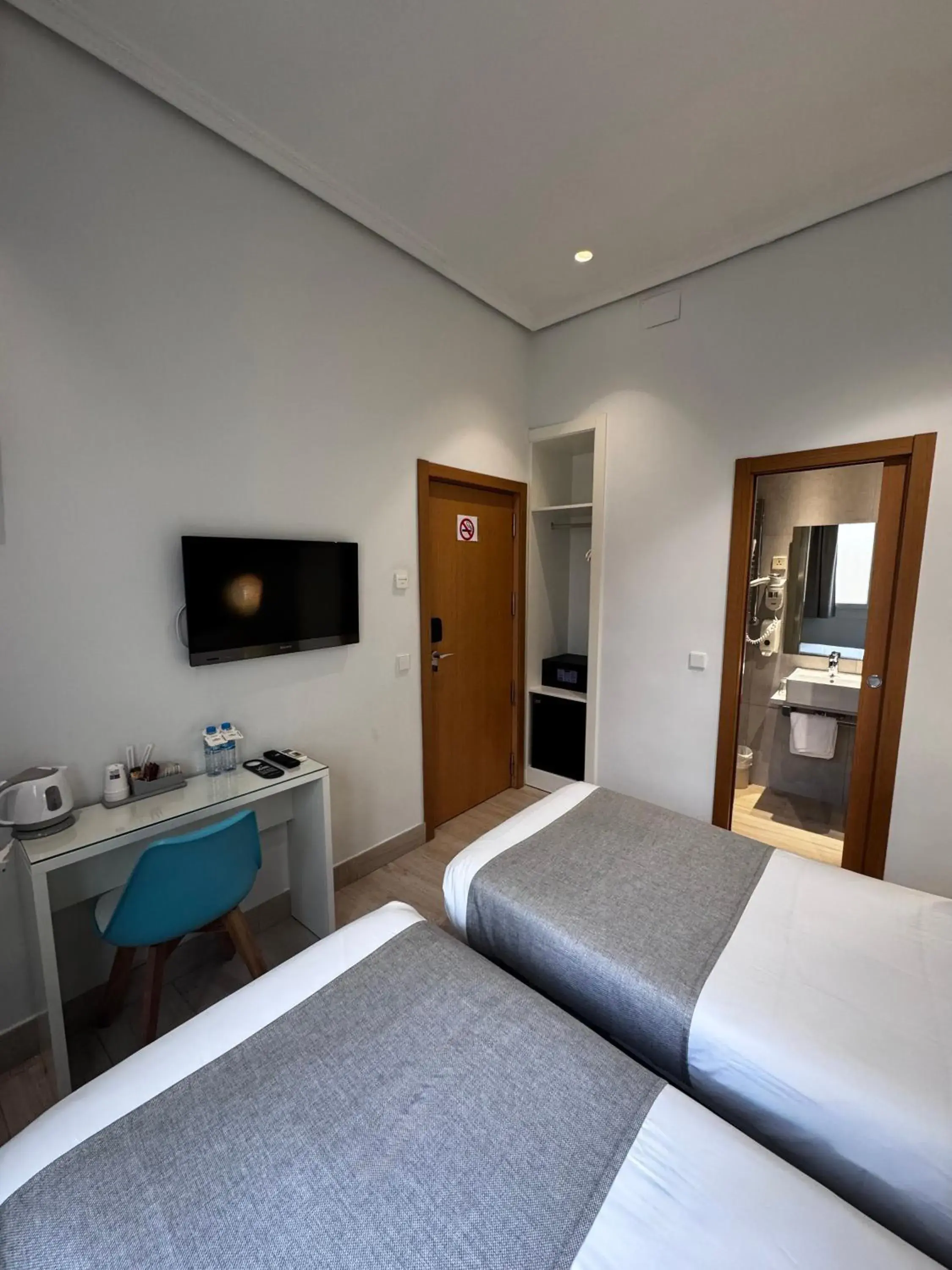 Bed in Hostal Cervelo Bed in Hostal Cervelo