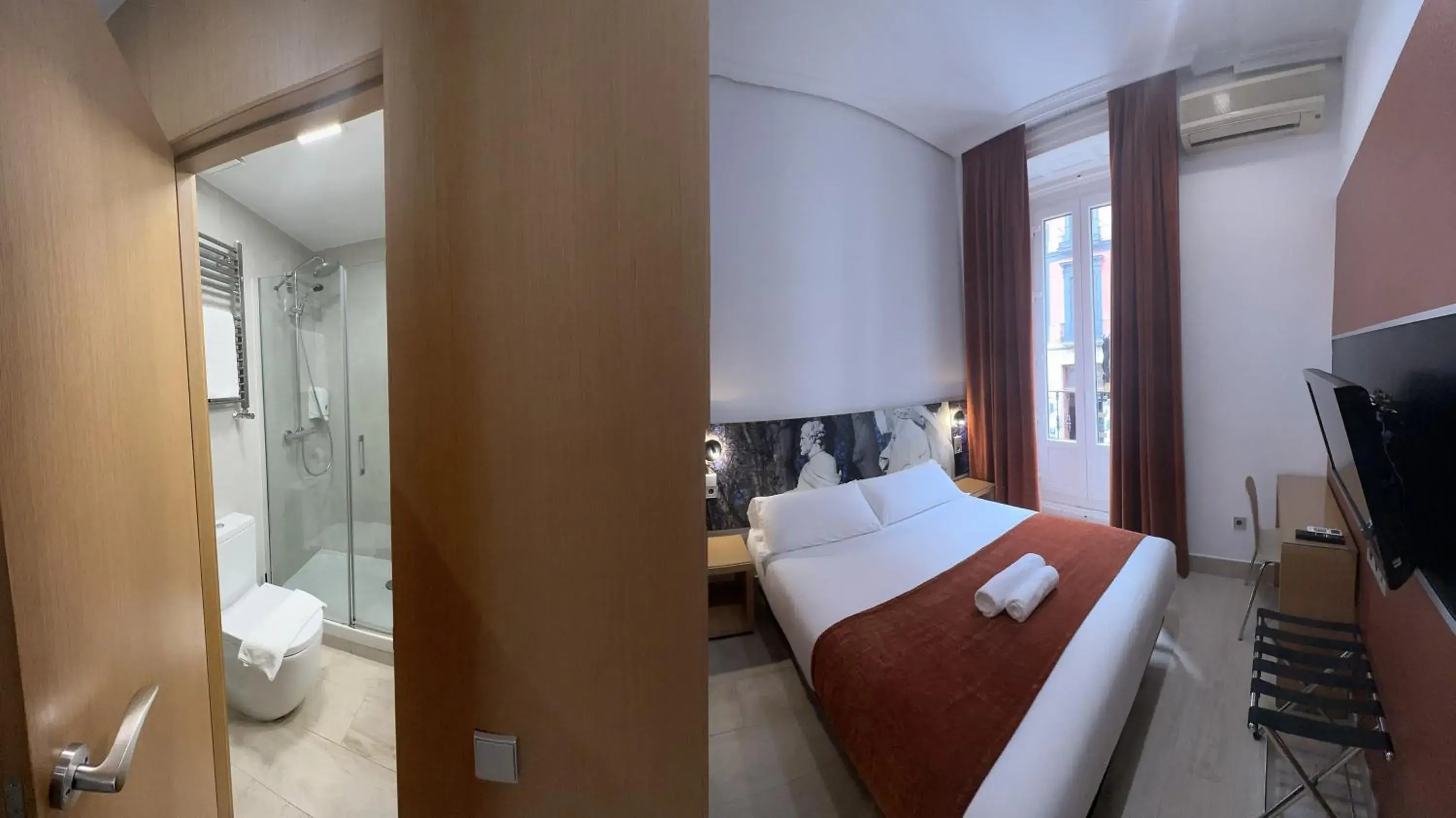 Bed in Hostal Cervelo Bed in Hostal Cervelo