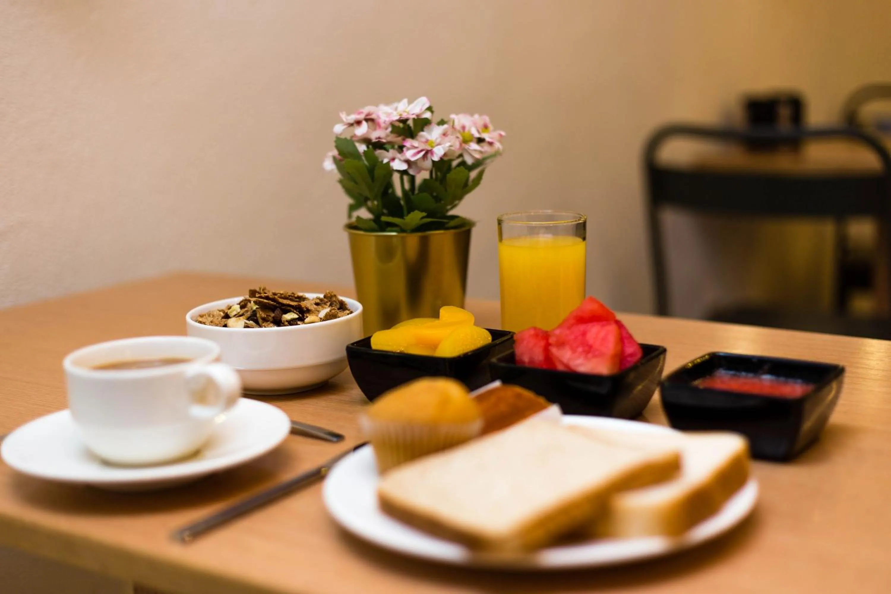 Continental breakfast in Hostal Cervelo