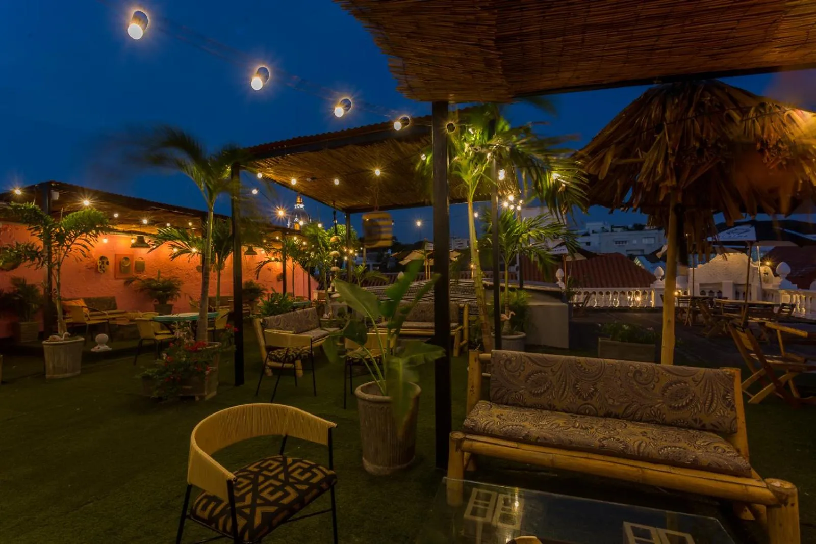 Night in Al Alma Apart-Suites