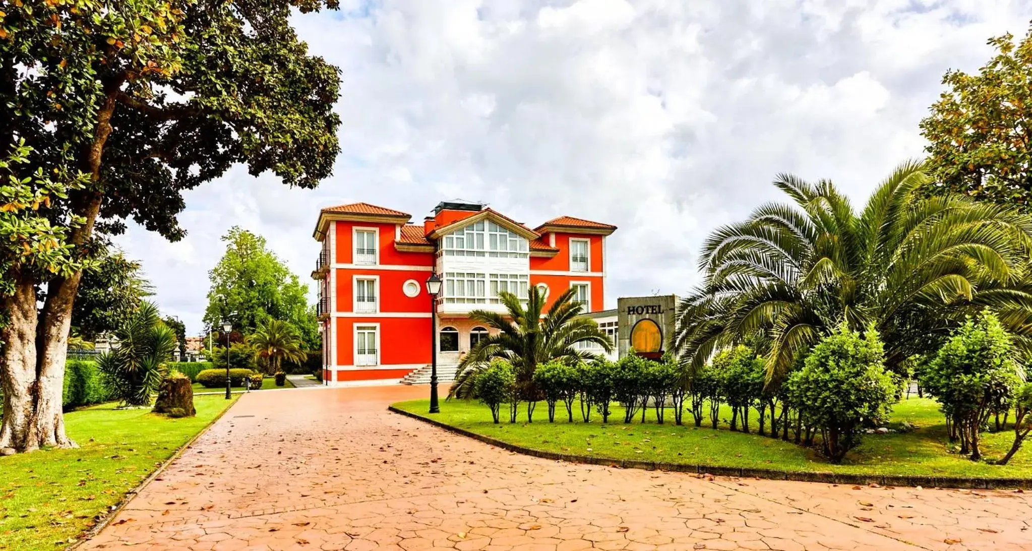 Property building in Silken Spa La Hacienda De Don Juan Property building in Silken Spa La Hacienda De Don Juan