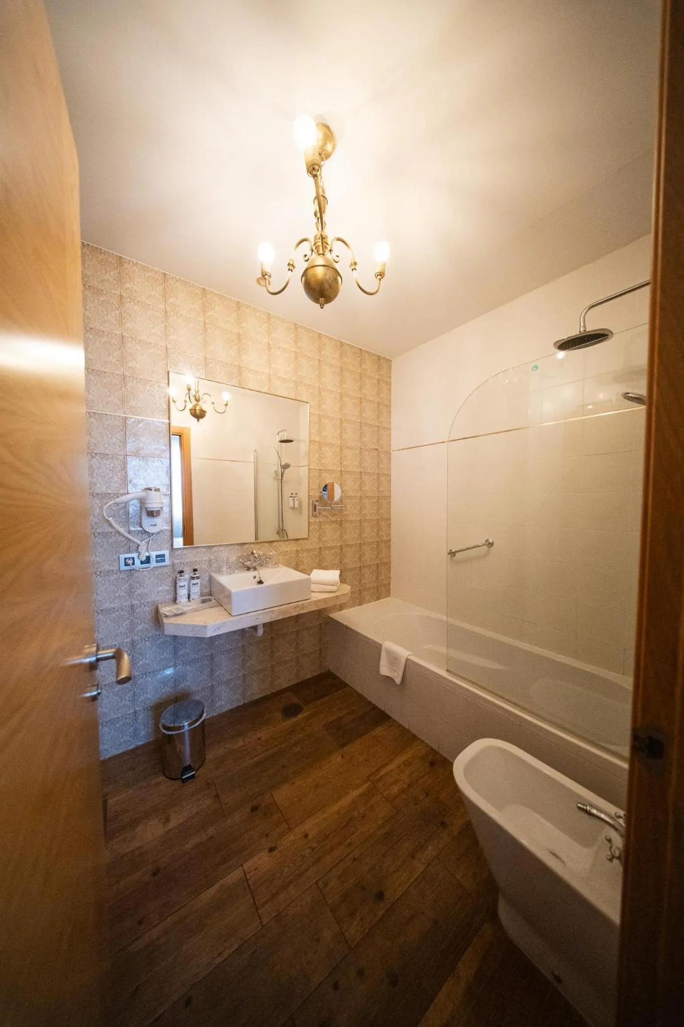 Bathroom in Hotel Real Segovia by Recordis Hotels