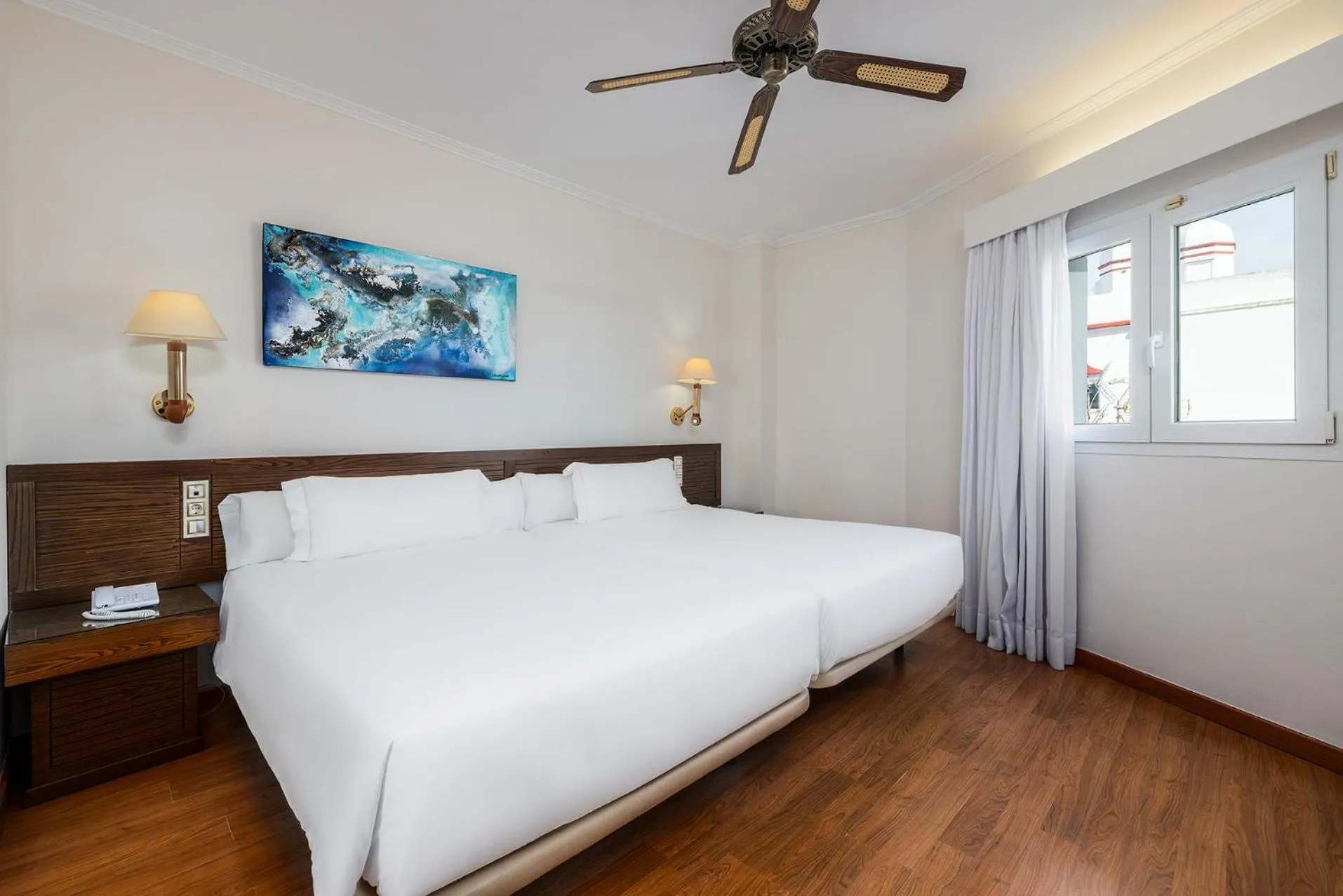 Bed in Senator Cádiz