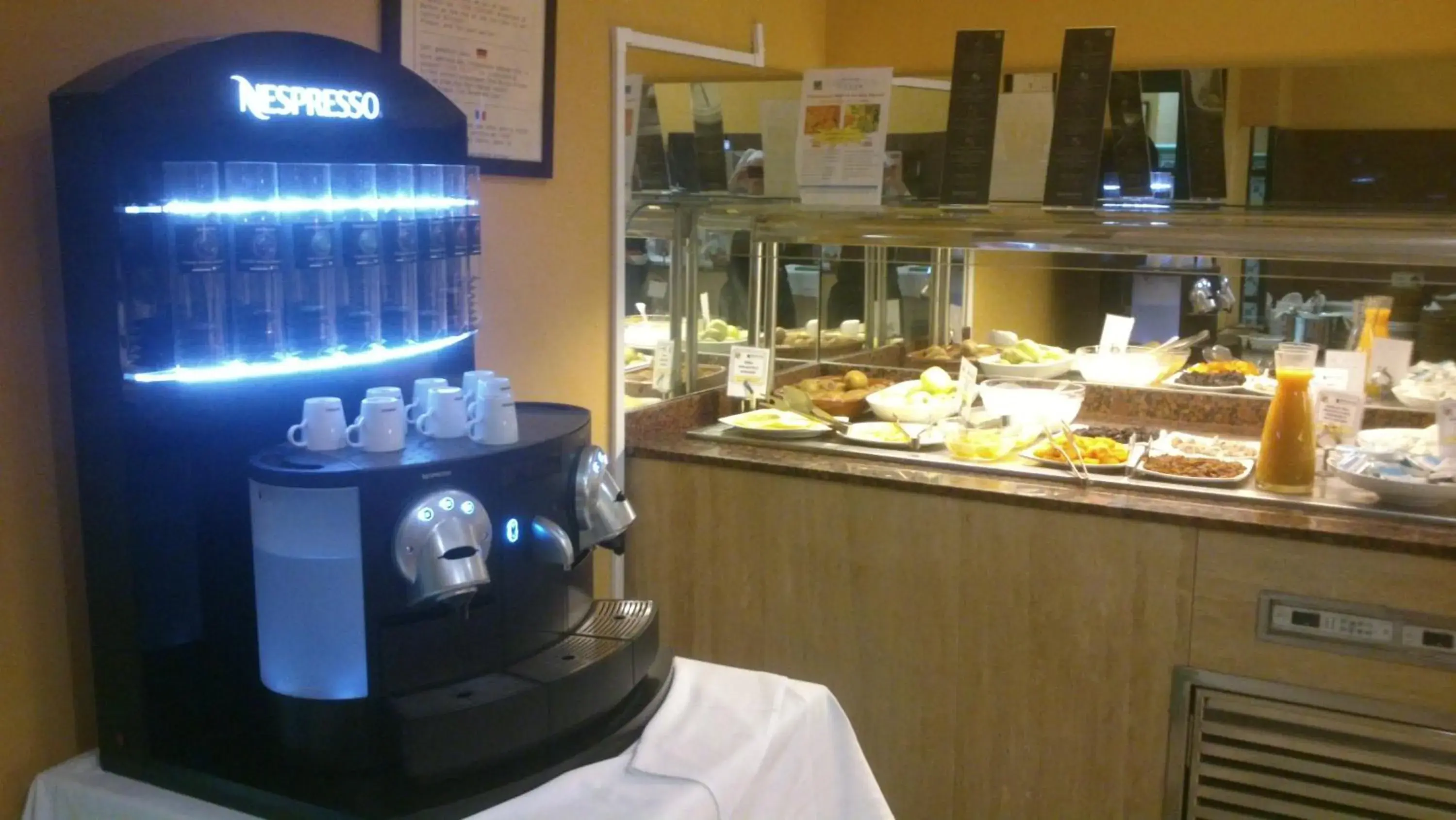 Restaurant/places to eat in Senator Cádiz Restaurant/places to eat in Senator Cádiz