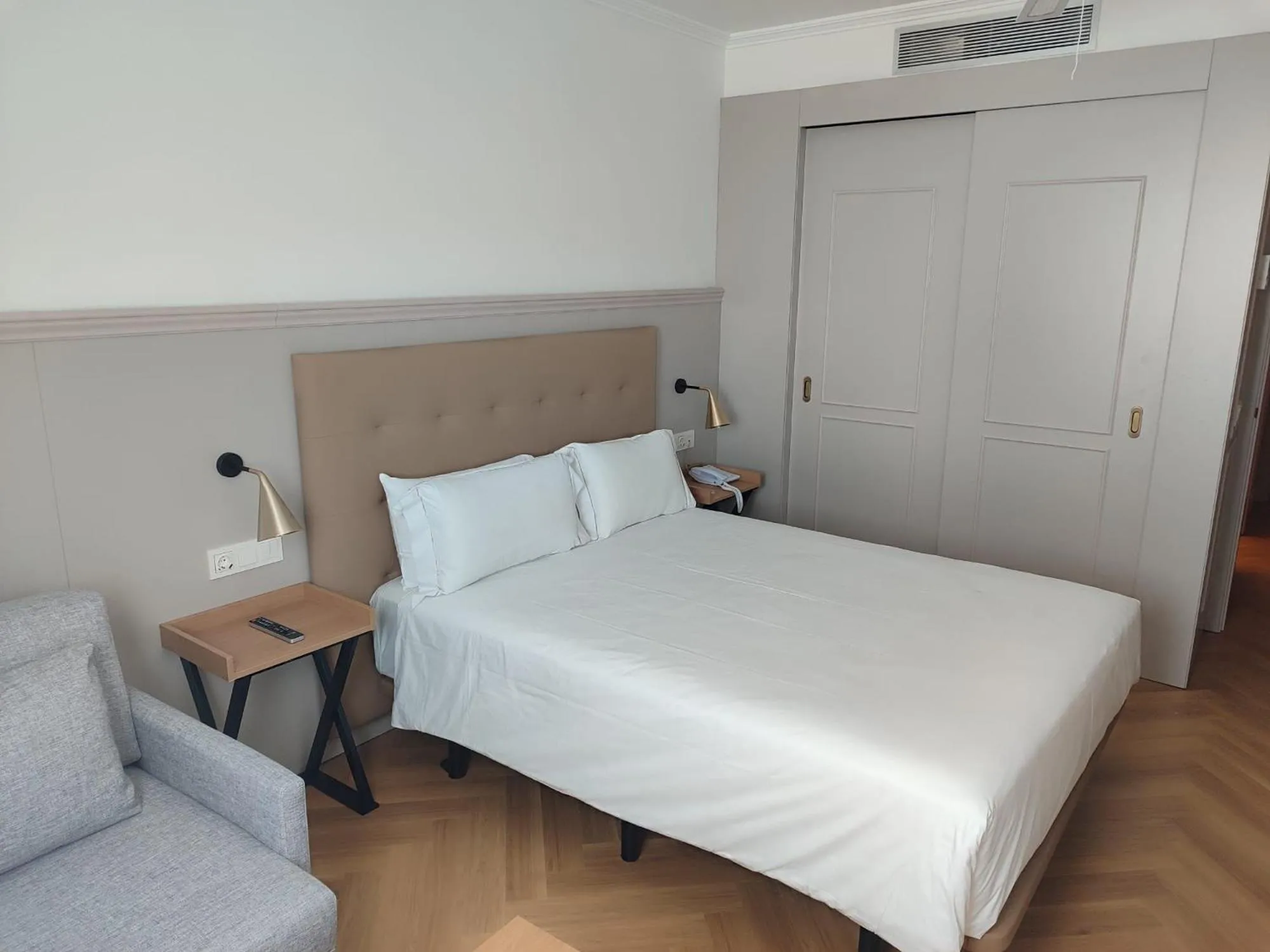 Bed in Senator Cádiz